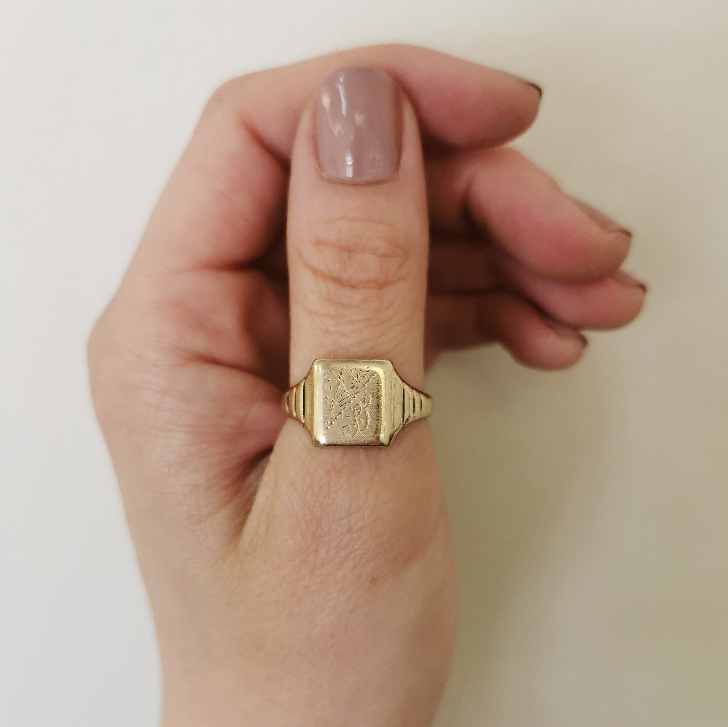 1960s Engraved Intials 'SS' Signet Ring | SZ 10.75 |