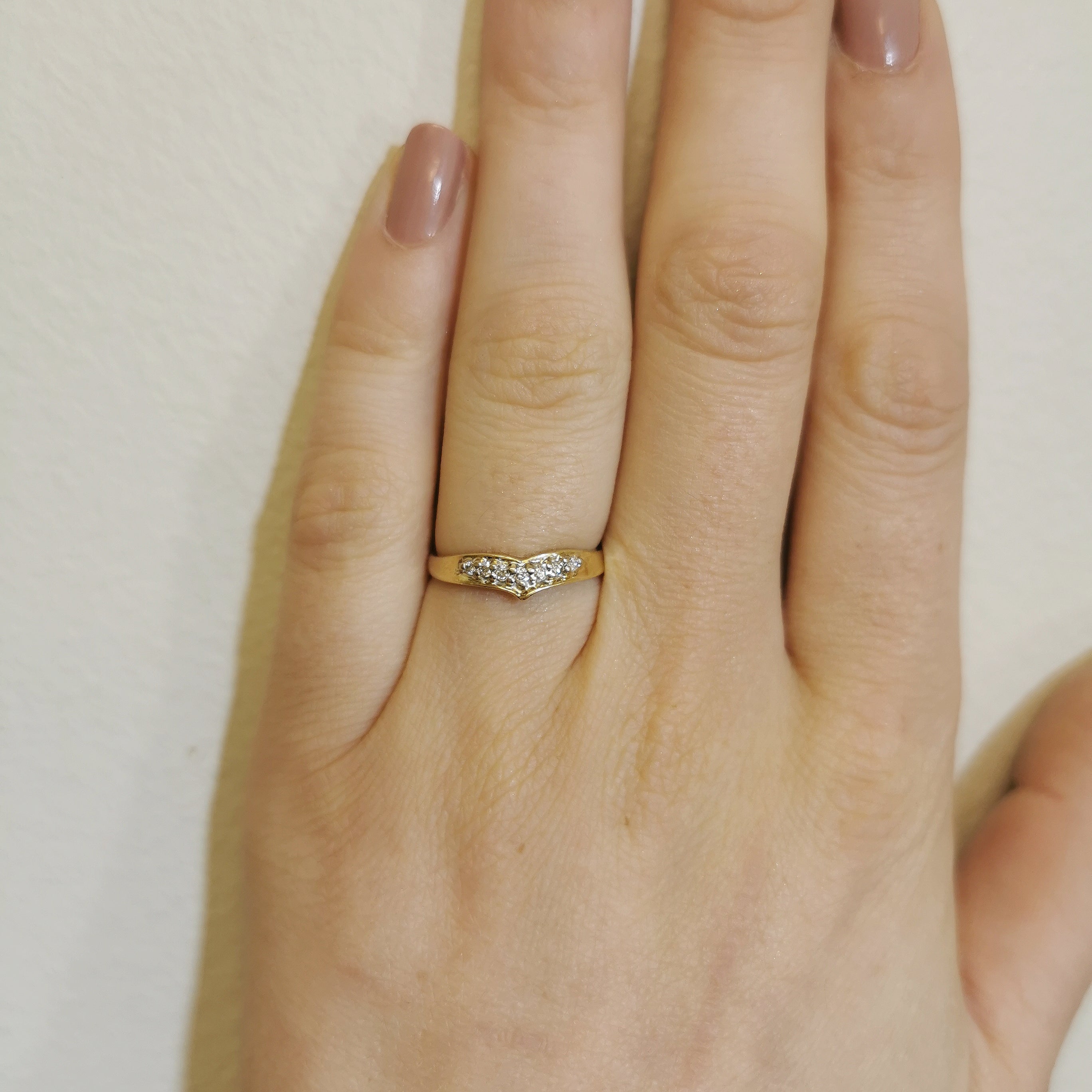 Bague en diamant Chevron Contour | 0,07 ct | Taille 6,25 | 
