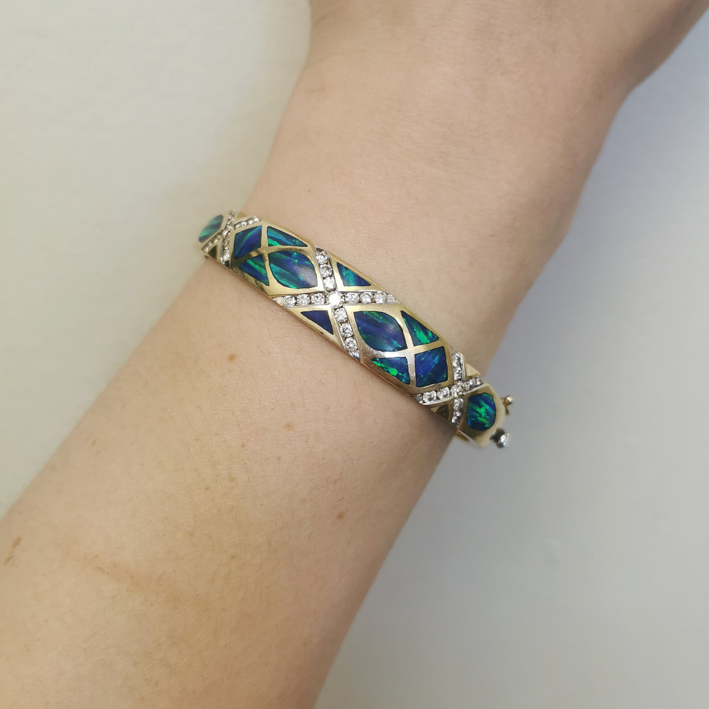 Bracelet en opale noire et diamants | 5,00 ct, 1,20 ct | 7,5" | 