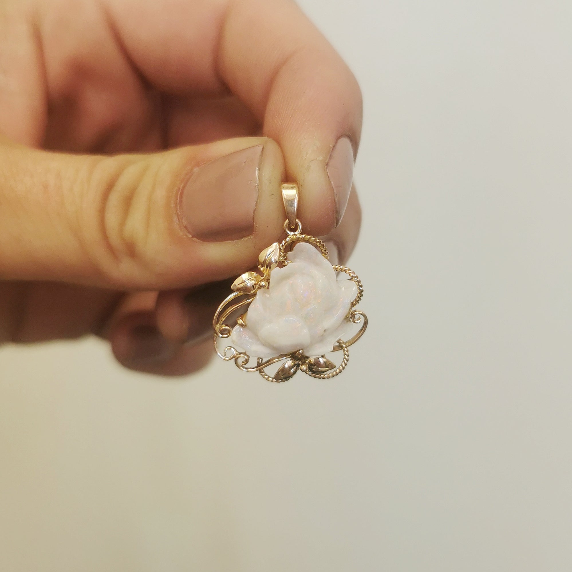 Rose Carved Opal Pendant | 3.50ct |
