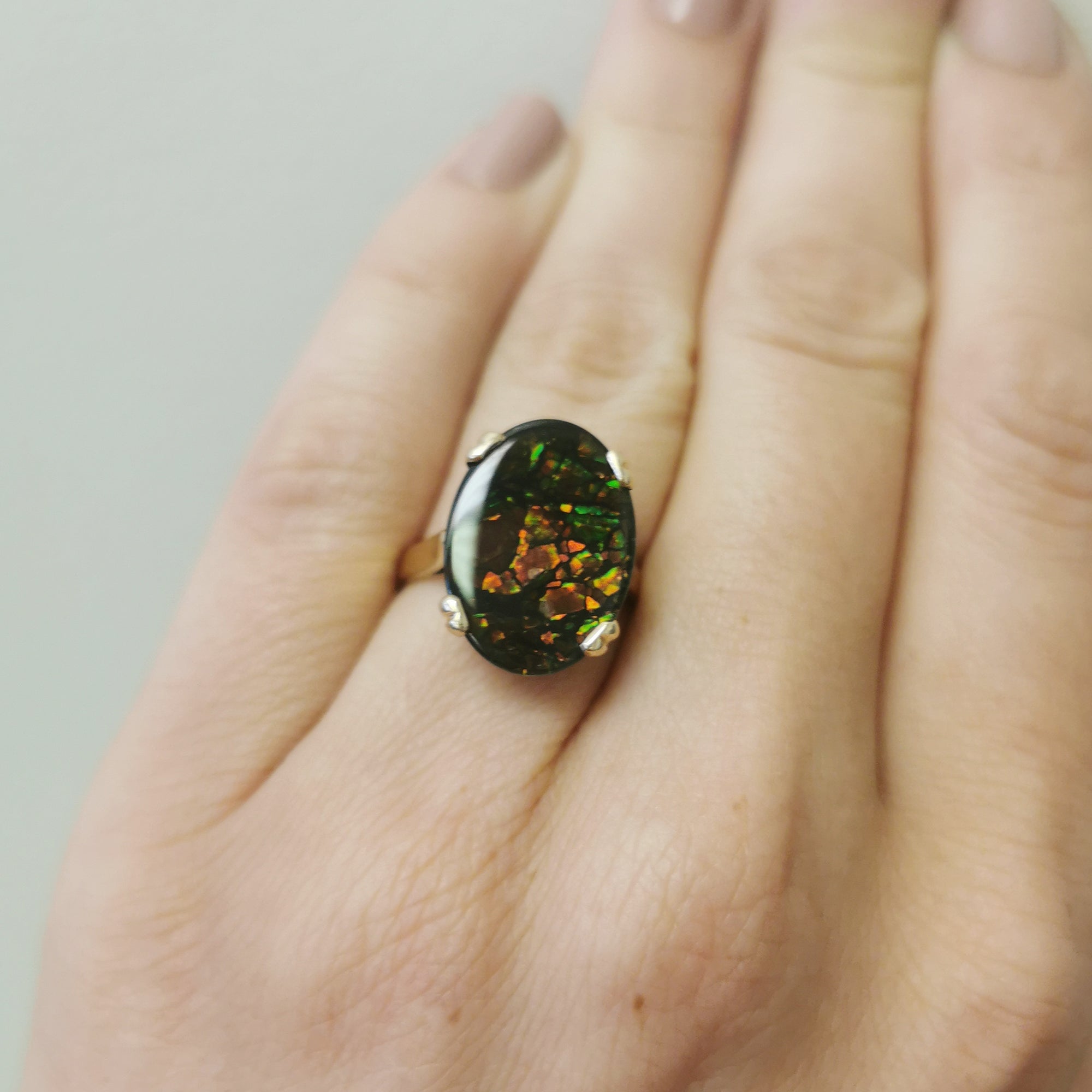 Oval Ammolite Cocktail Ring | 5.00ct | SZ 4.5 |