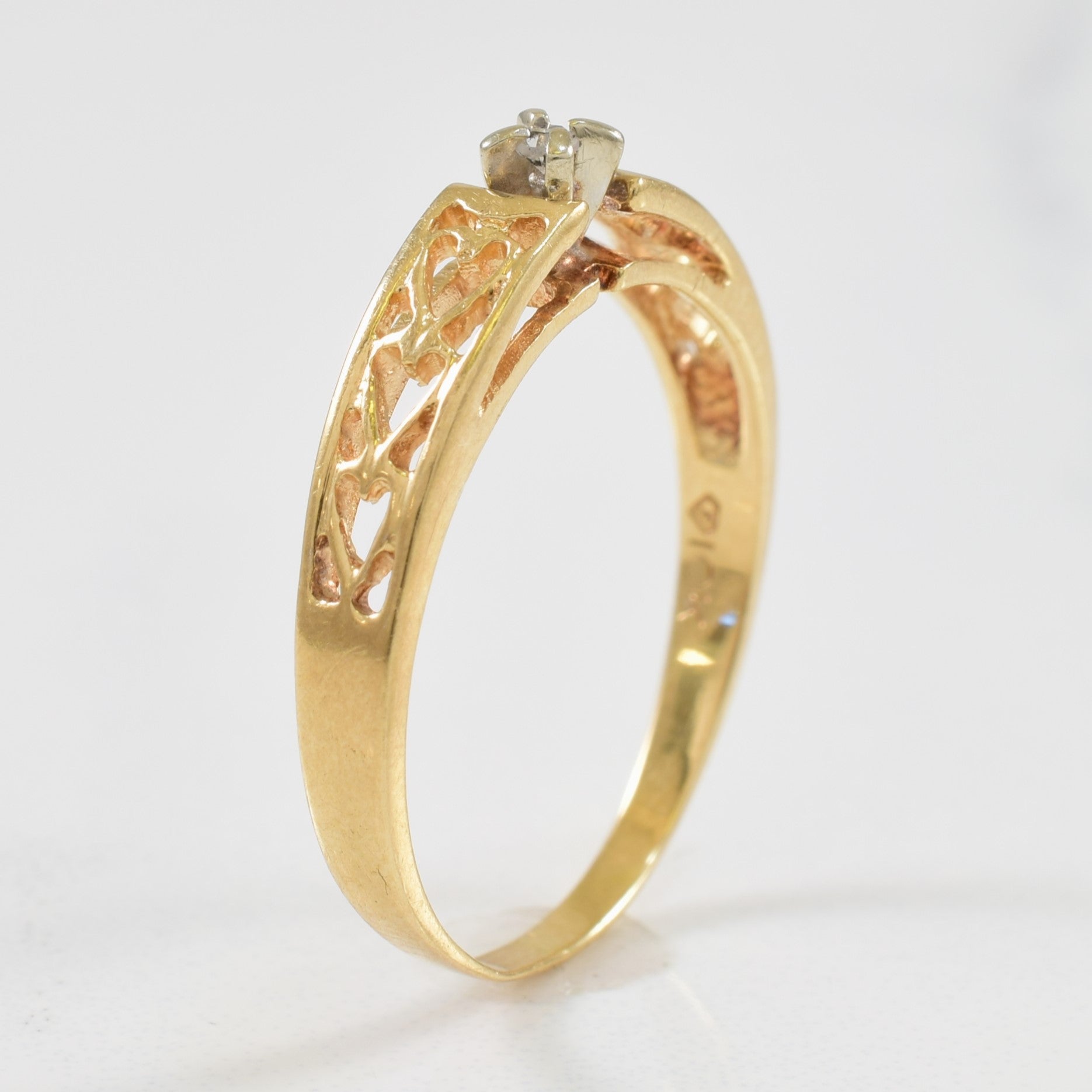 Single Stone Diamond Ring | 0.02ctw | SZ 7.25 |