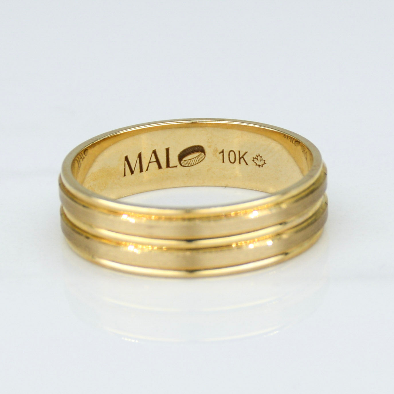 Double Beveled Yellow Gold Band | SZ 9.75 |