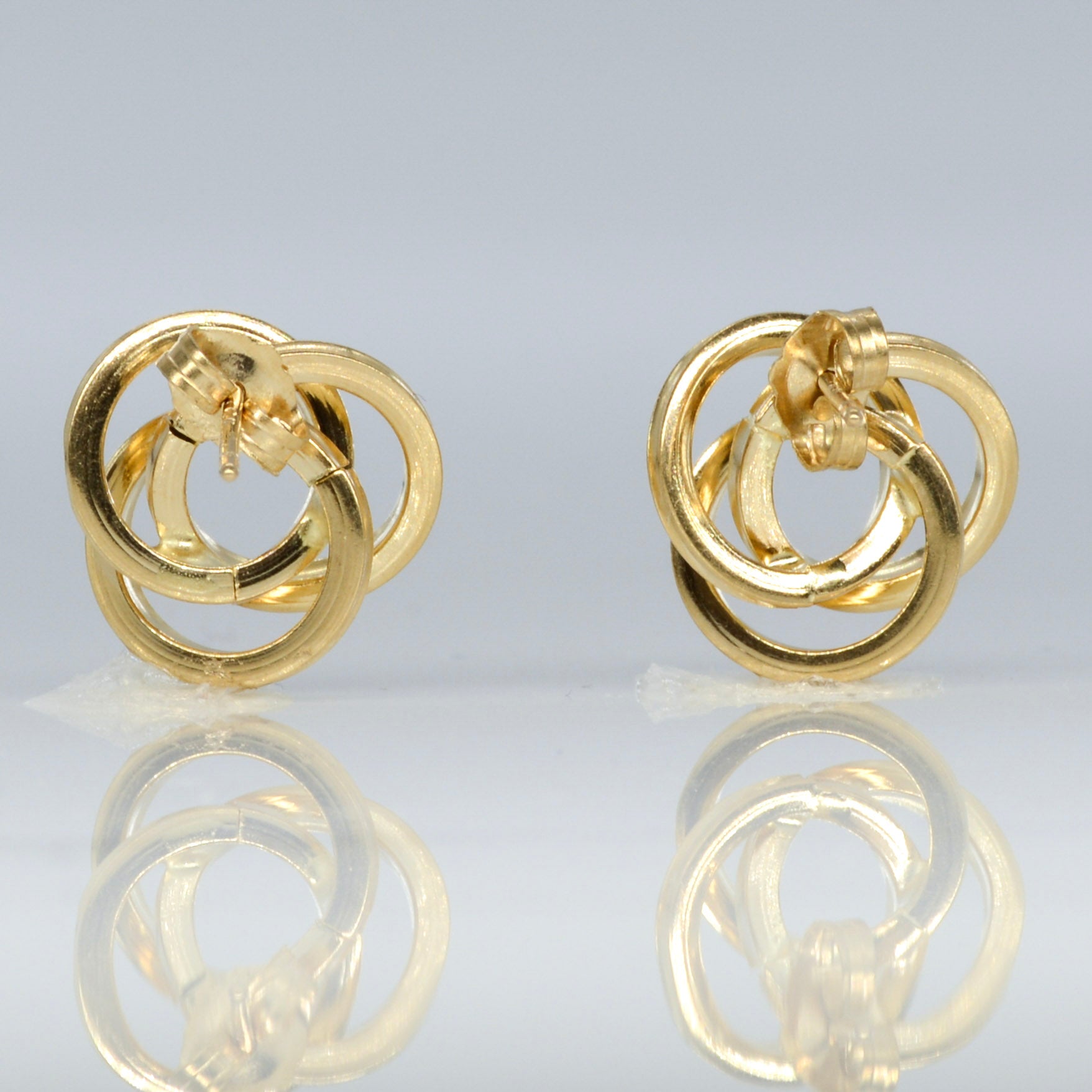 Yellow Gold Interwoven Stud Earrings |