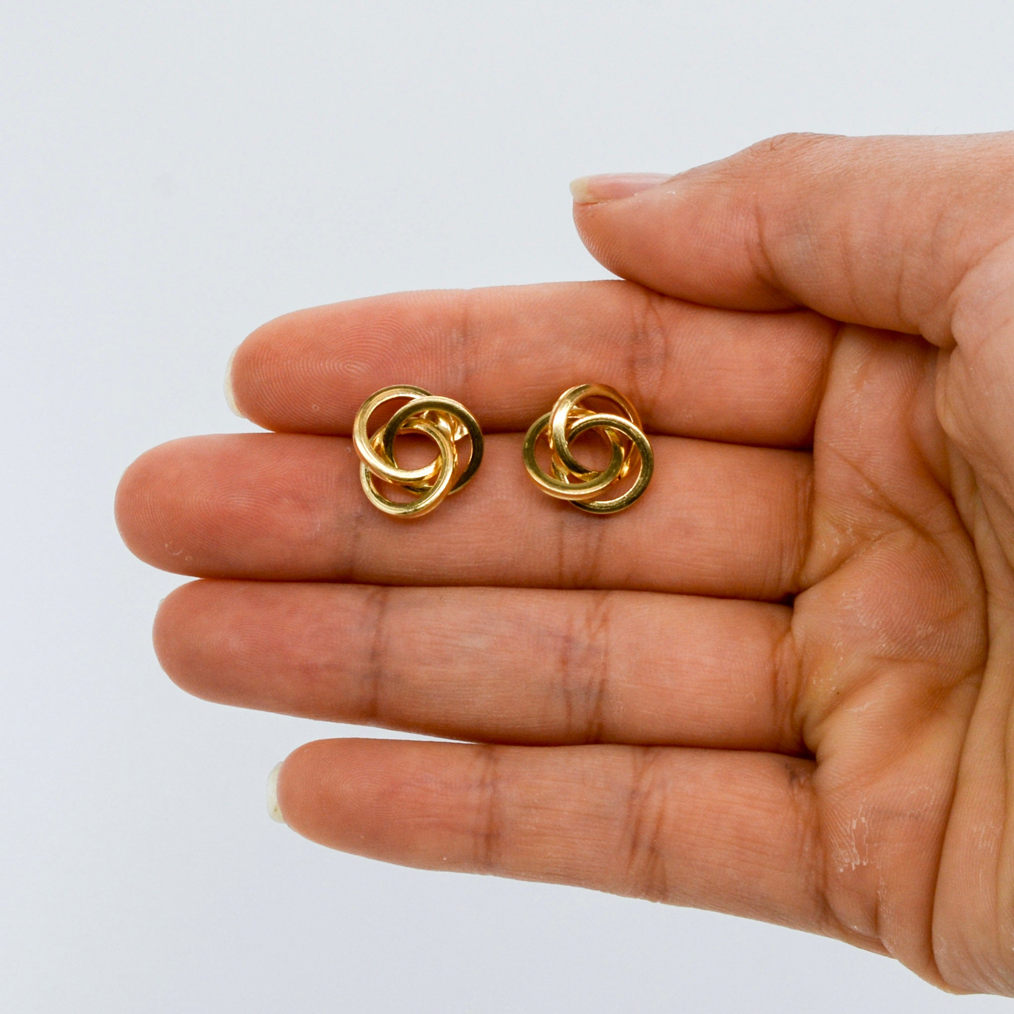 Yellow Gold Interwoven Stud Earrings |