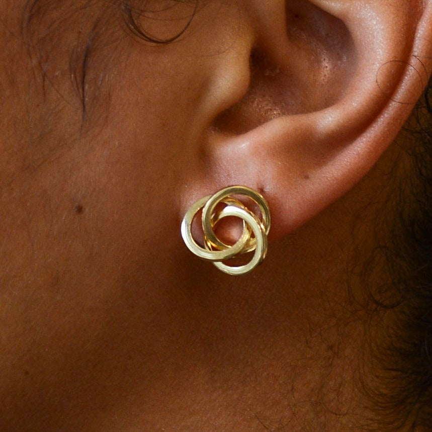 Yellow Gold Interwoven Stud Earrings |