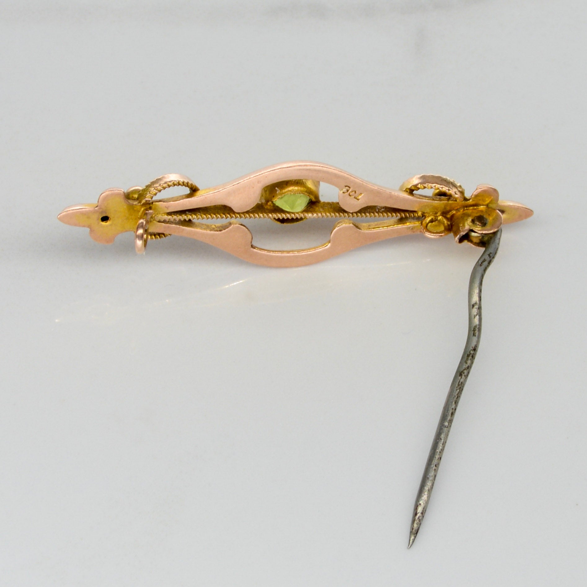 10k Peridot Yellow Gold Brooch