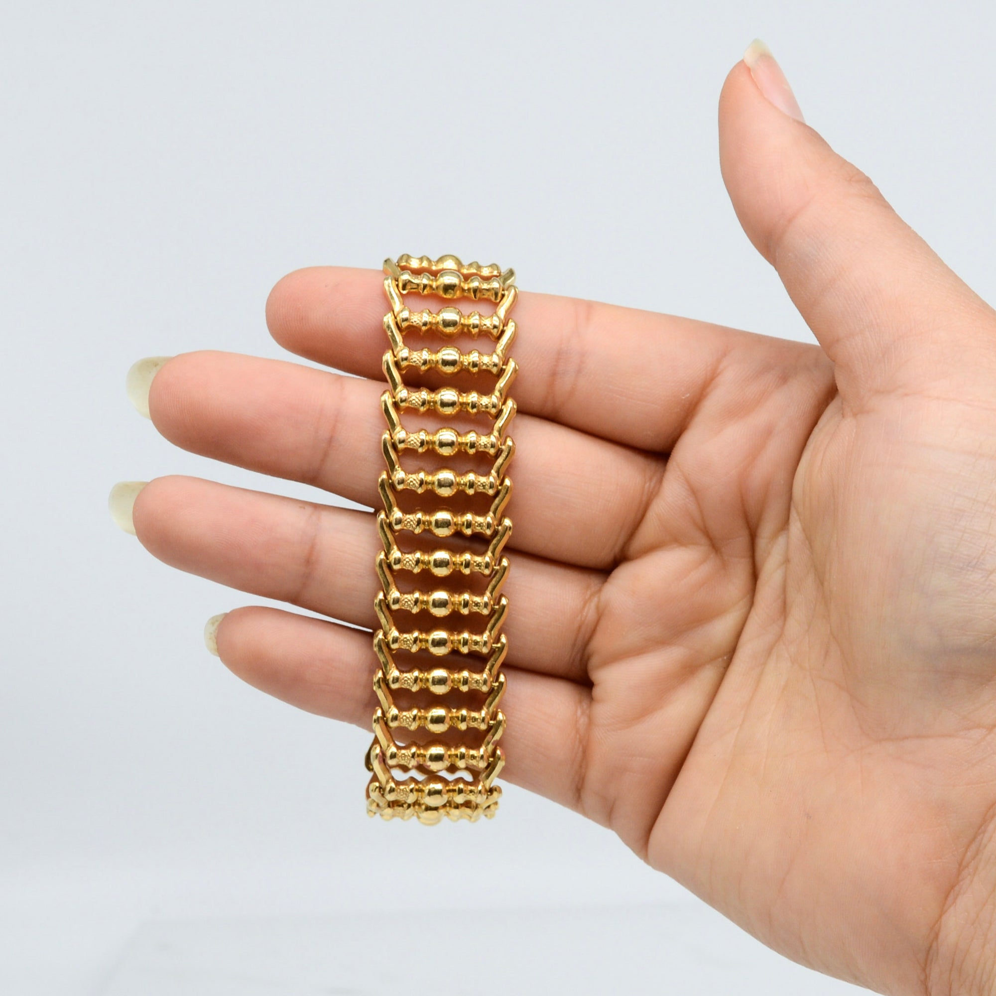 Yellow Gold Ornate Link Bracelet | 7