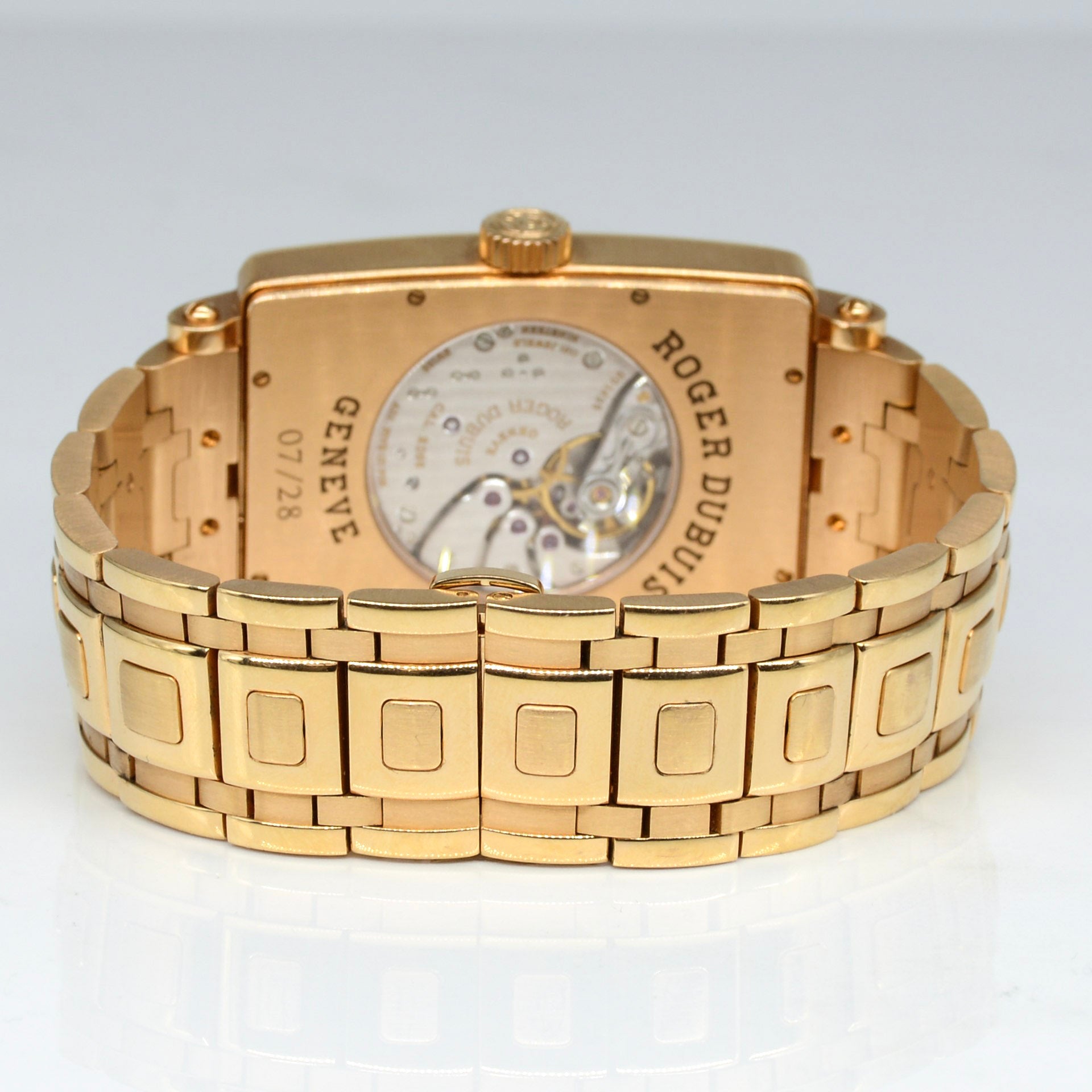 Roger Dubuis' Bulletin D'Observatoire Diamond Watch | 7.5" |