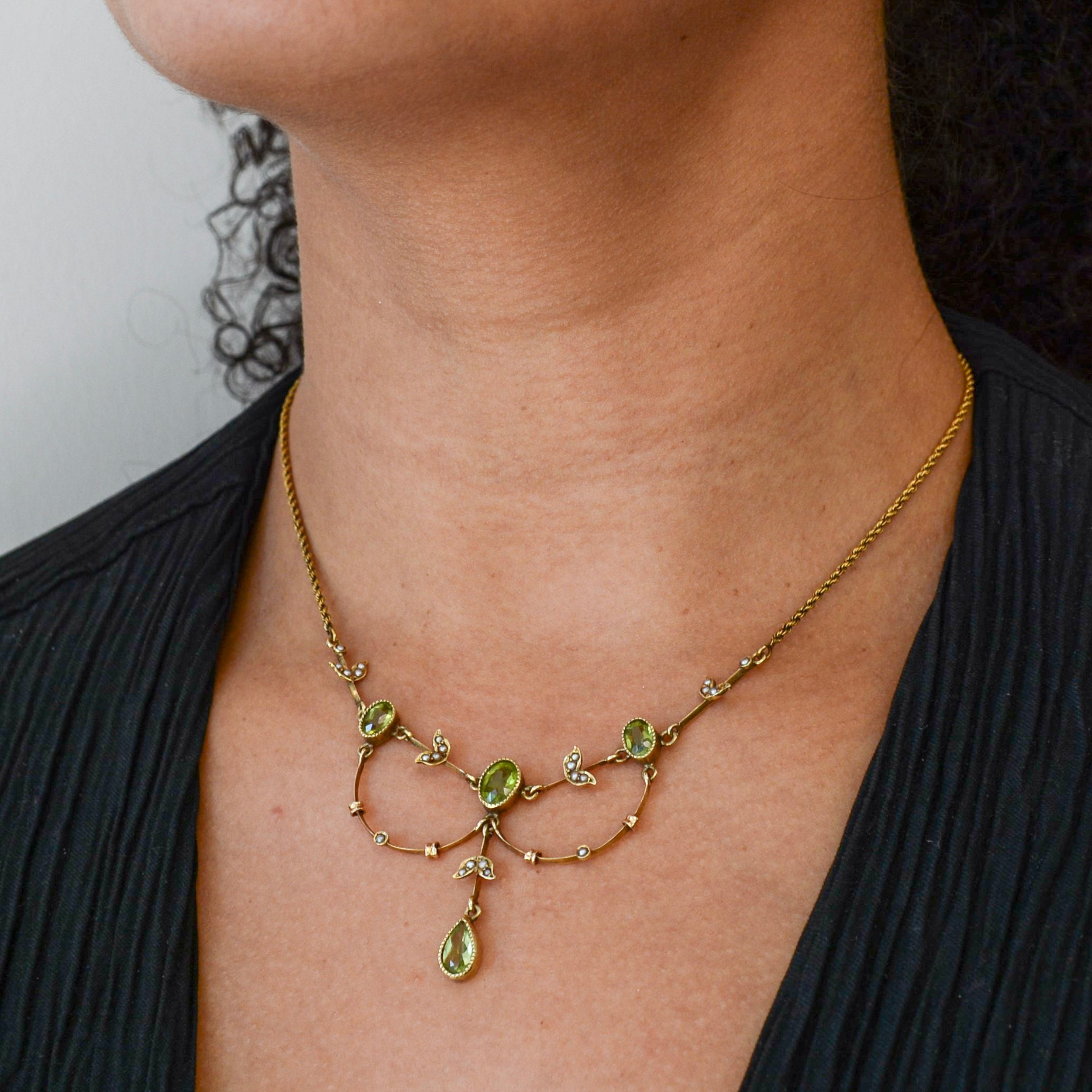 Edwardian Peridot & Seed Pearl Necklace | 16" |