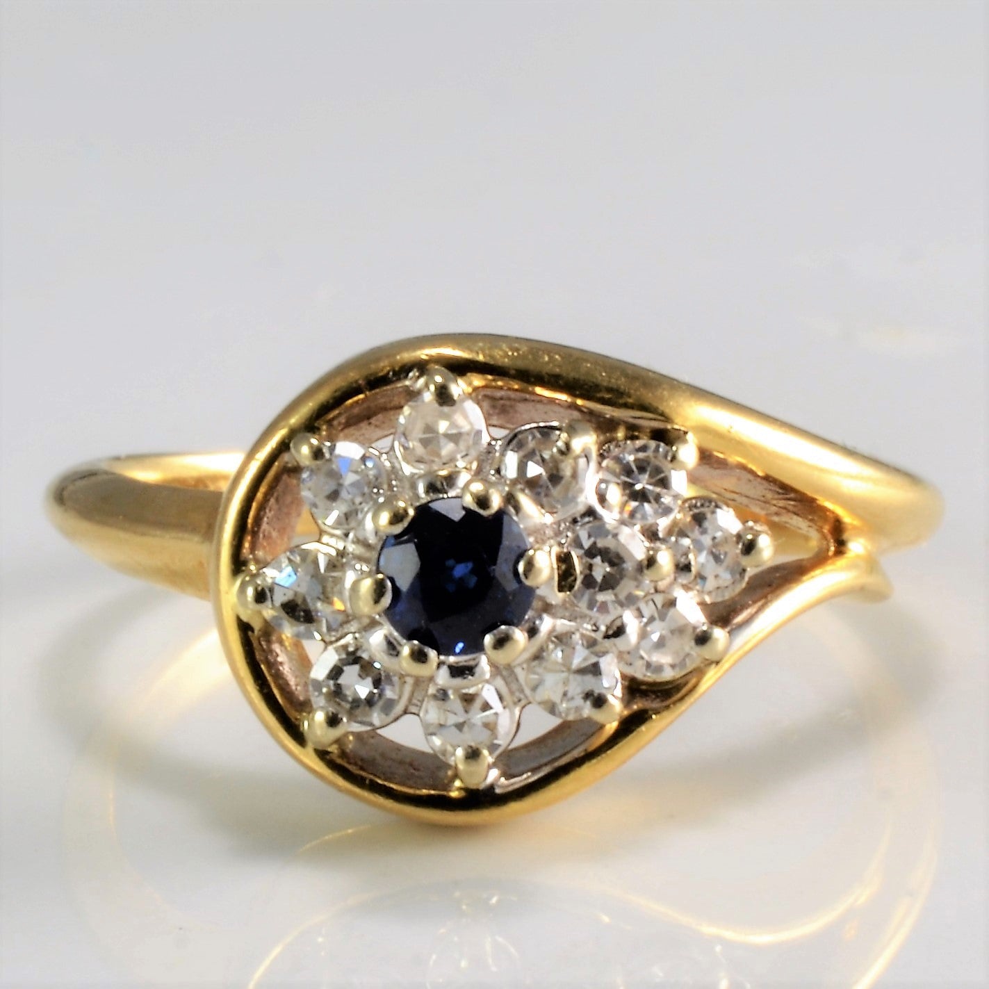 Cluster Diamond & Sapphire Ring | 0.27 ctw, SZ 4.5 |