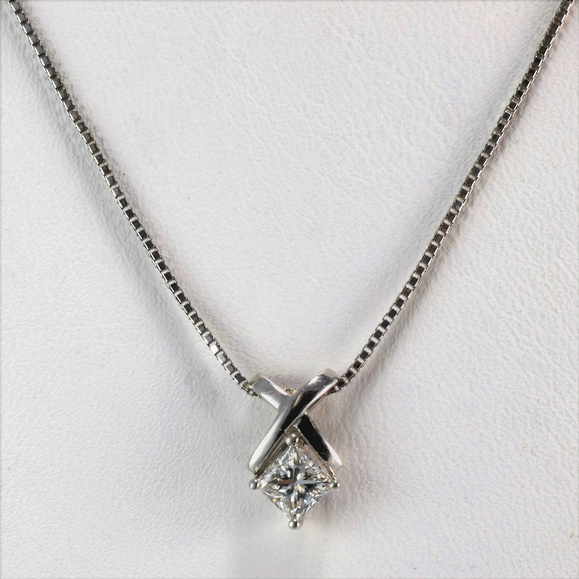 Crossover Solitaire Princess Diamond Necklace | 0.51 ct, 18