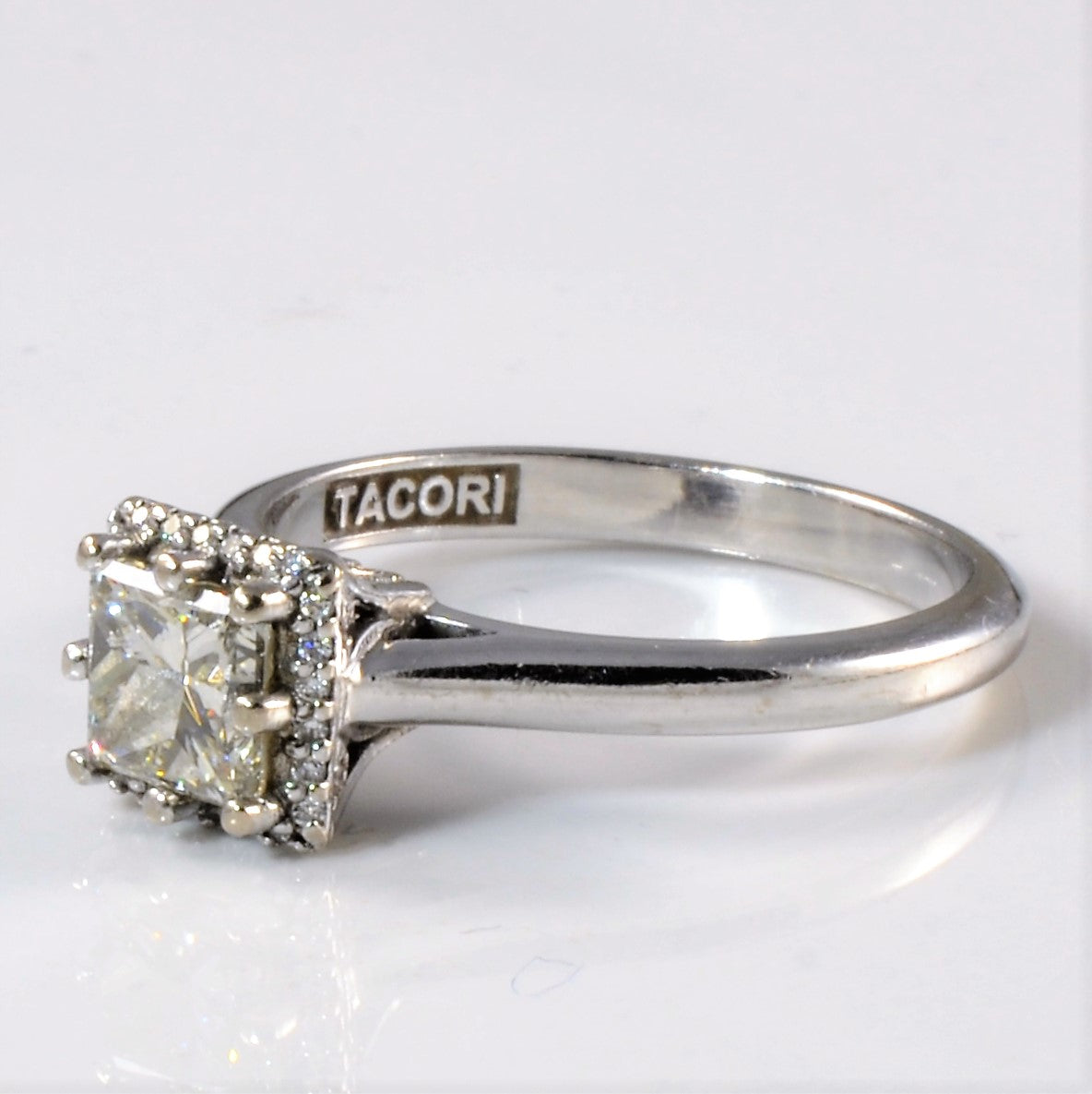 Tacori' Simply Tacori Halo Diamond Engagement Ring | 1.06ctw | SZ 7.25 |