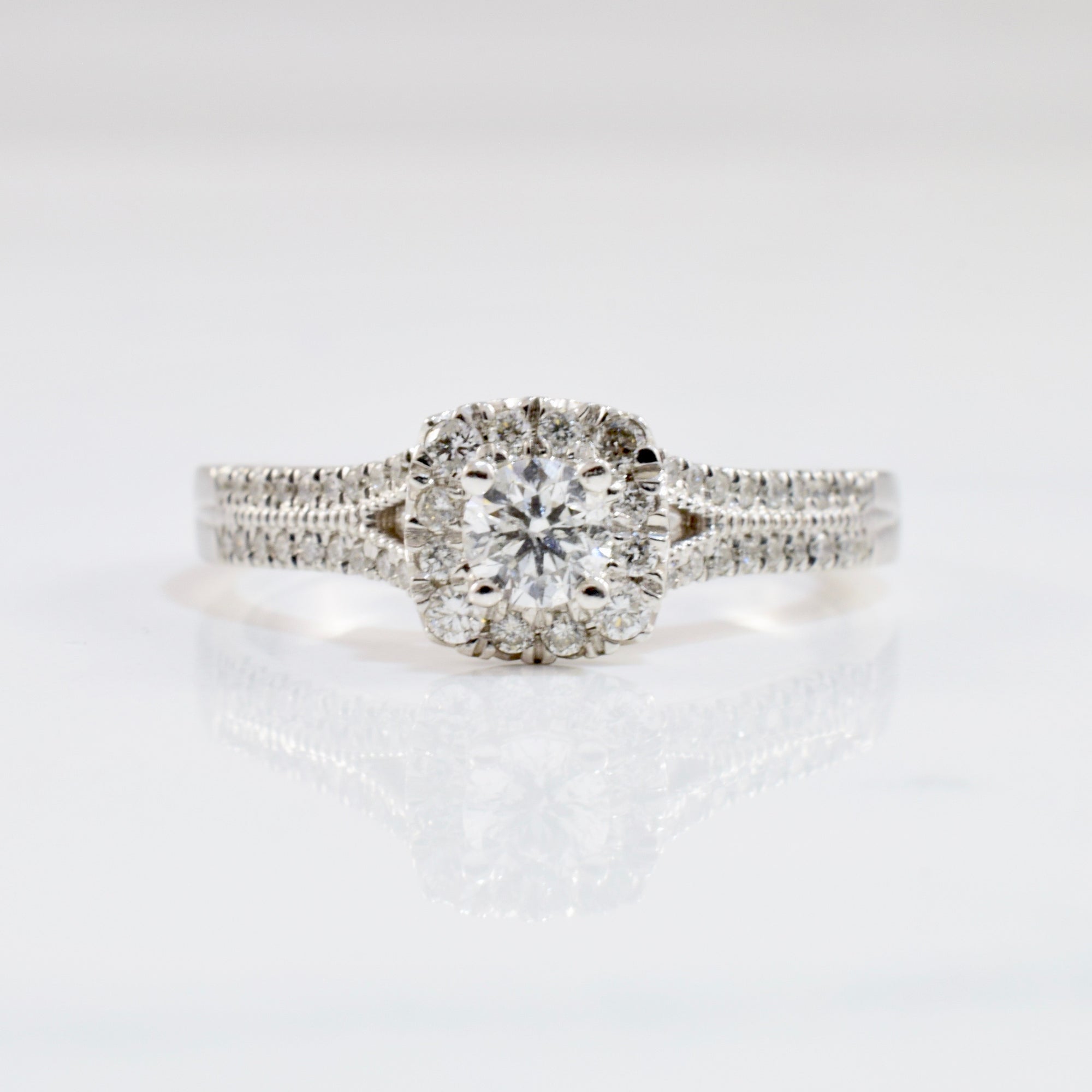 Diamond Halo Engagement Ring | 0.40 ctw SZ 7 |