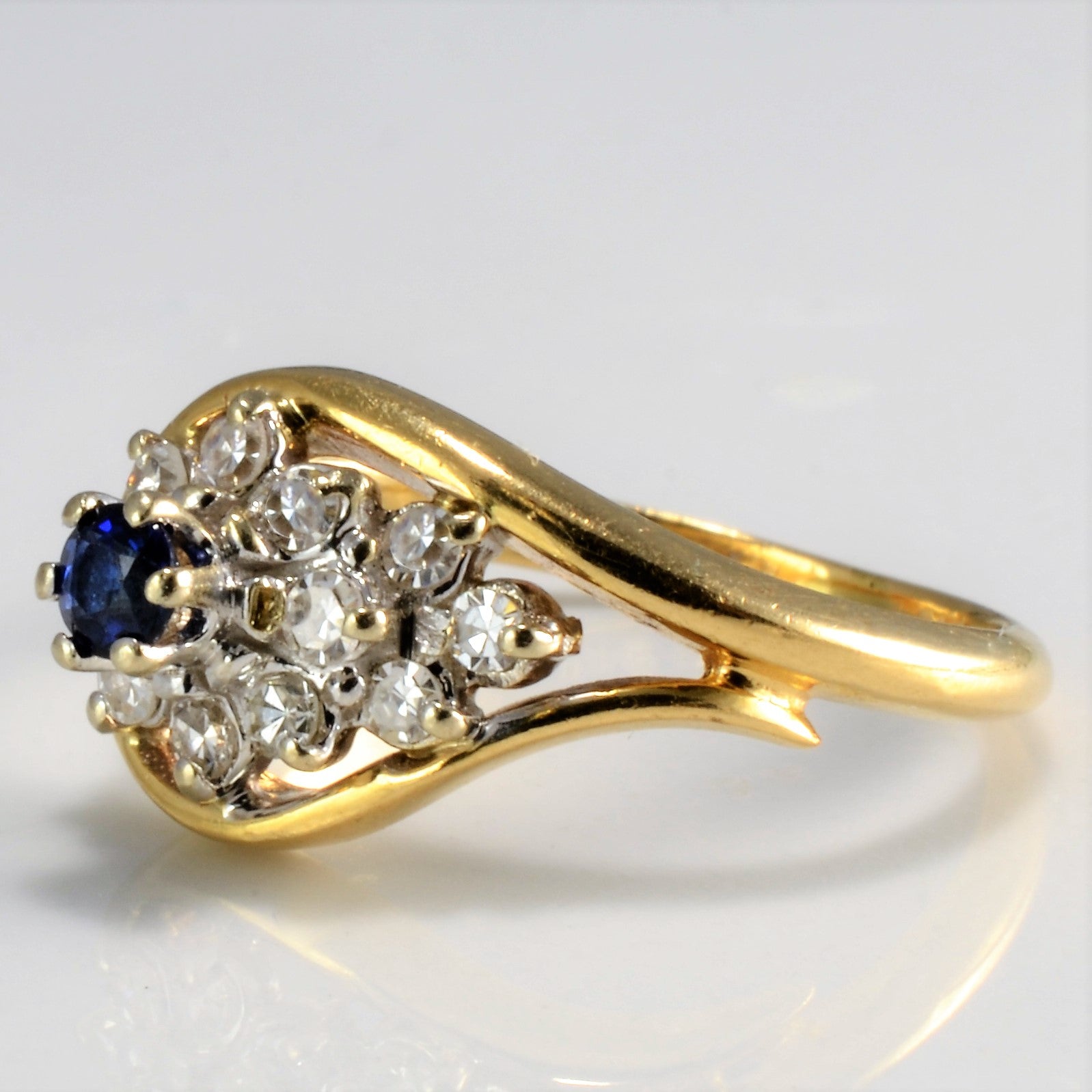 Cluster Diamond & Sapphire Ring | 0.27 ctw, SZ 4.5 |