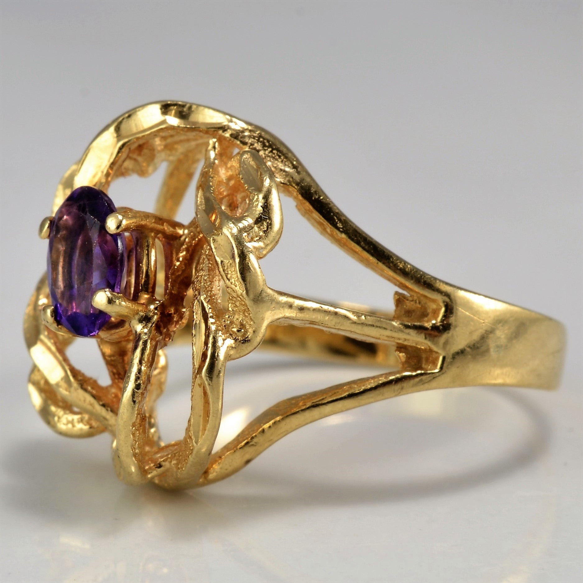 Twisted Amethyst Cocktail Ring | SZ 5.75 |