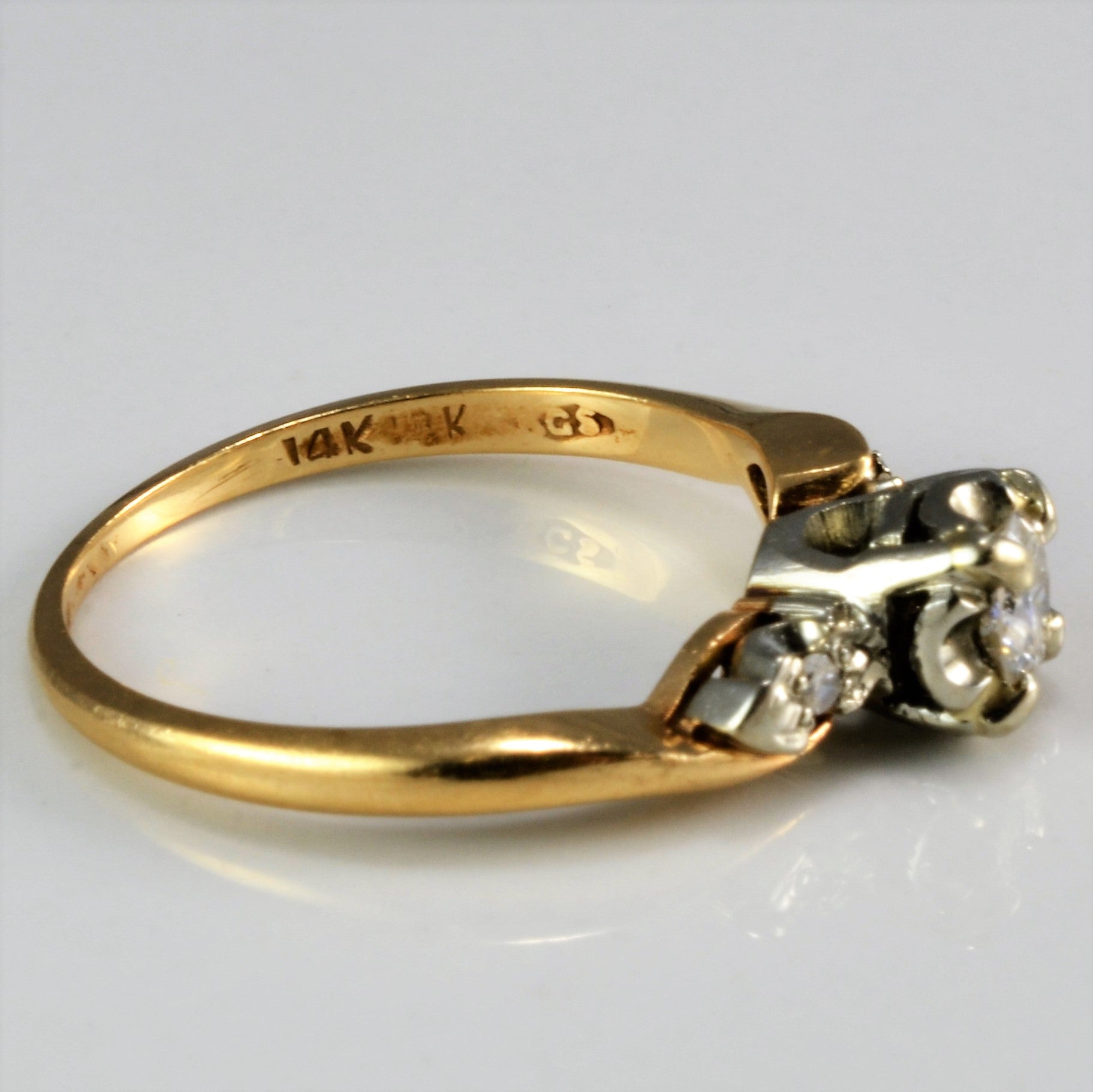 Vintage Retro Diamond Engagement Ring | 0.17 ctw, SZ 4 |