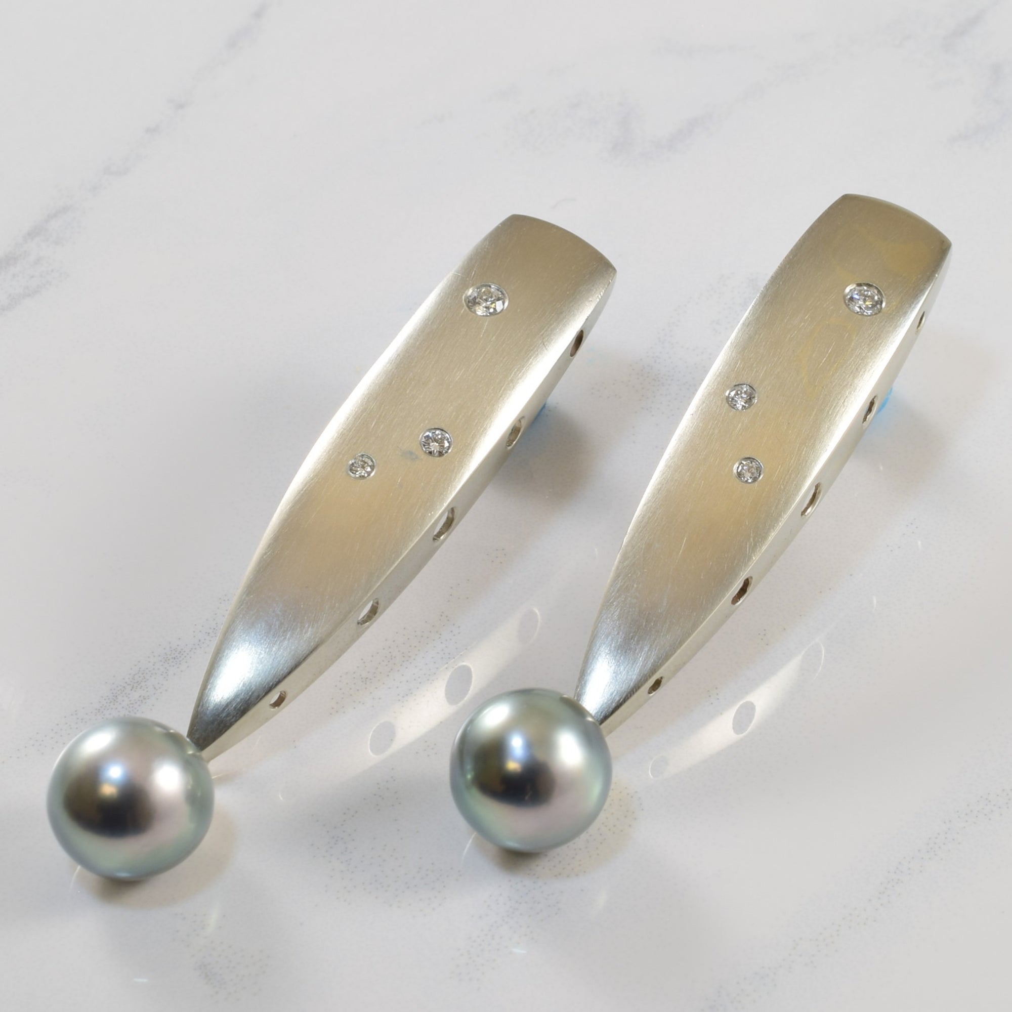 Diamond & South Sea Pearl Drop Earrings | 16.0ctw, 0.20ctw |