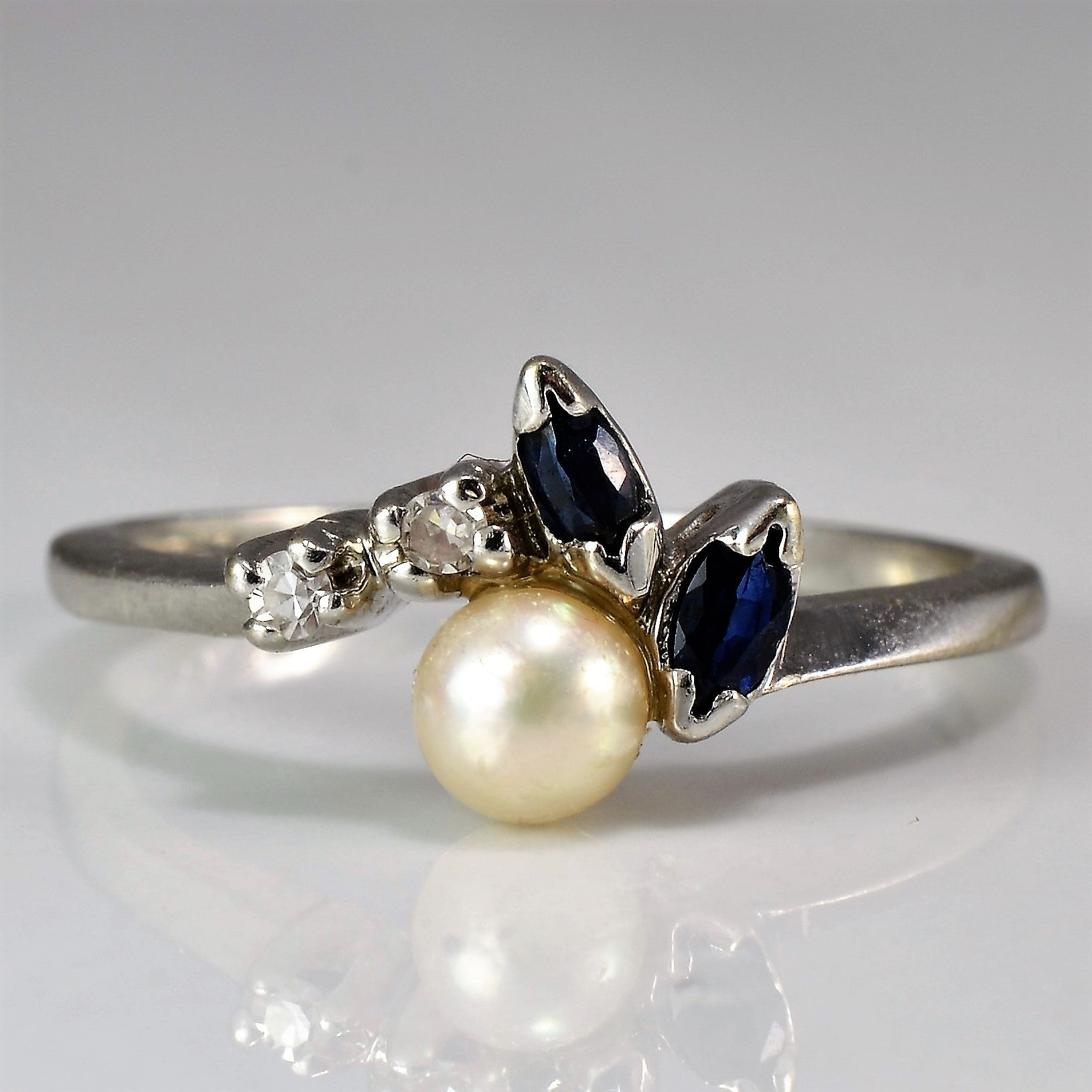 Marquise Sapphire & Pearl Ring | 0.02 ctw, SZ 6.5 |