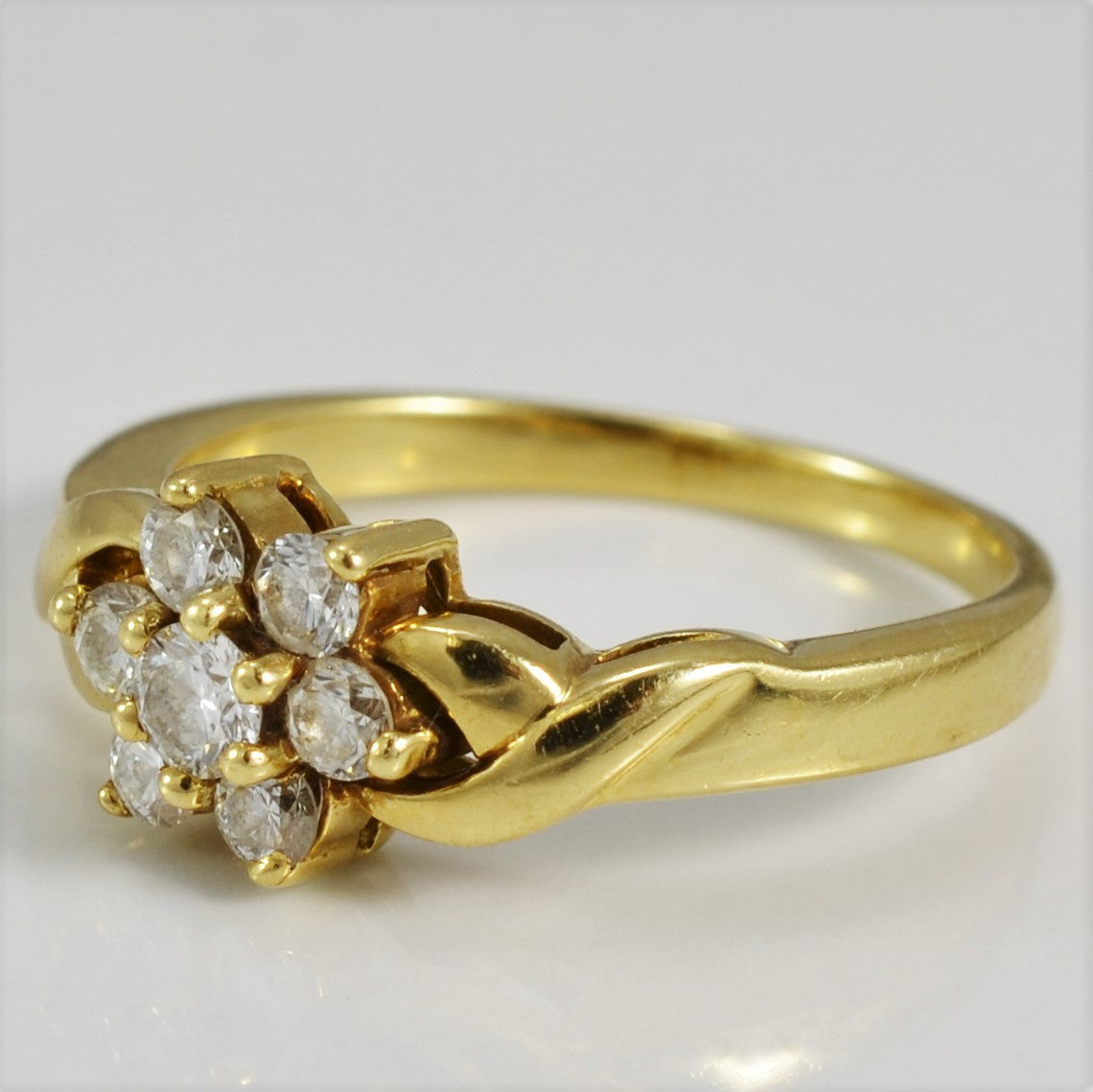 Twisted Floral Diamond Cluster Ring | 0.48 ctw, SZ 6.75 |