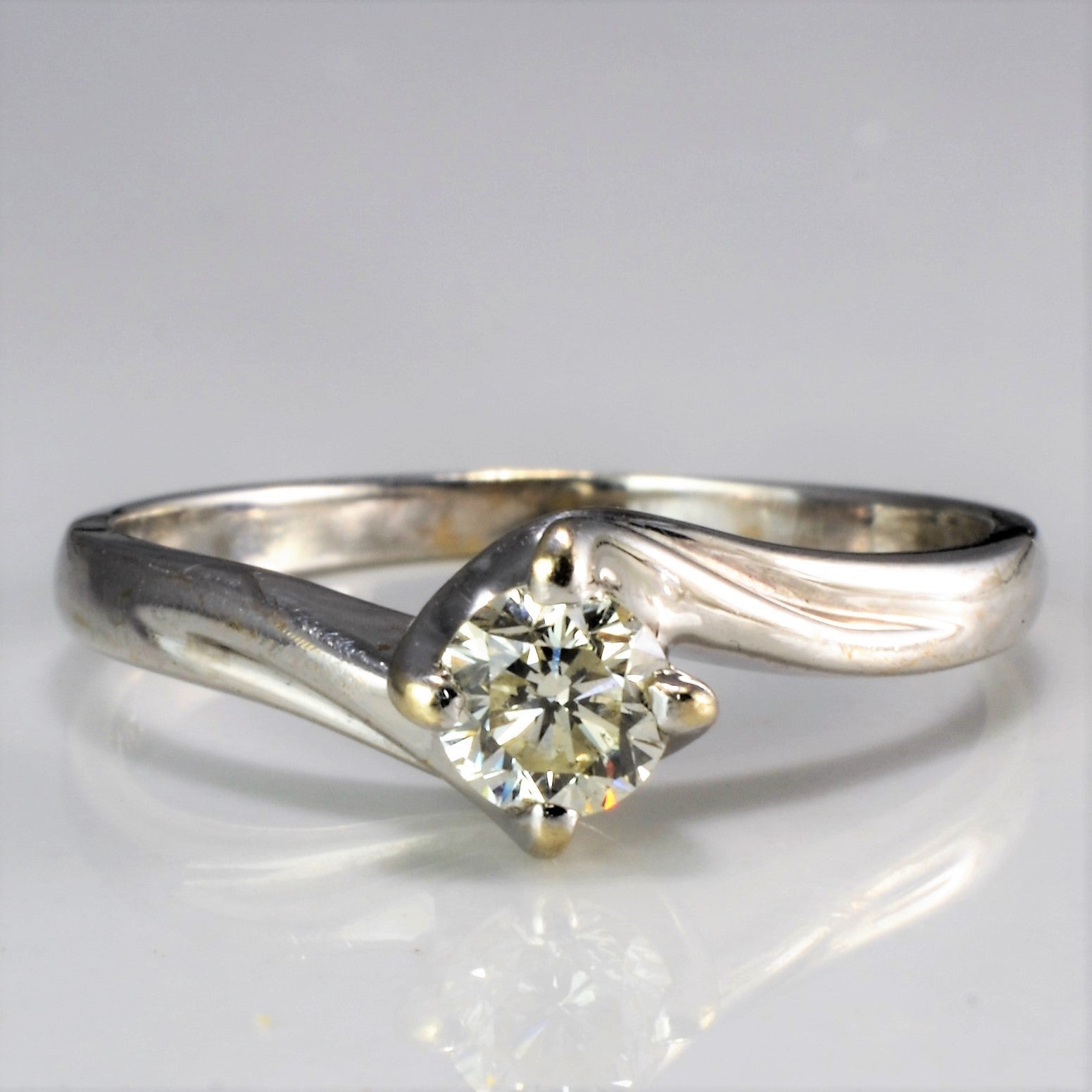 Solitaire Diamond Engagement Ring | 0.24 ct, SZ 5.5 |