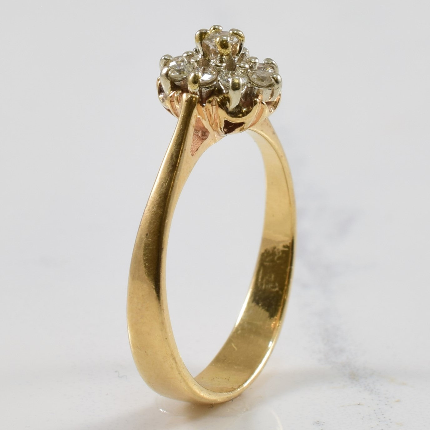 Cluster Diamond Cathedral Ring | 0.18ctw | SZ 5.75 |