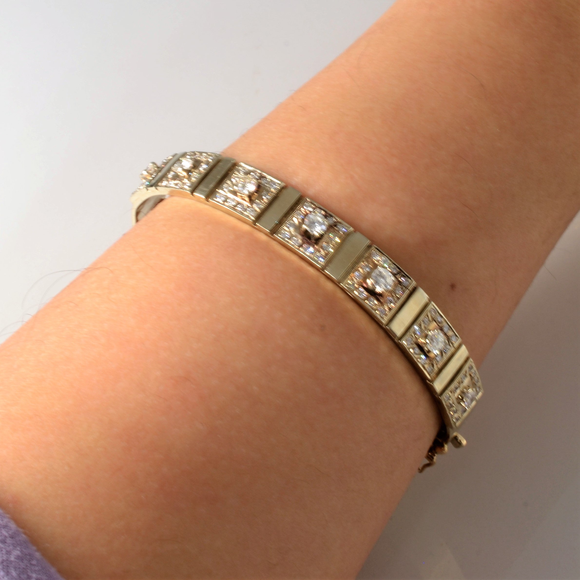 Hinged Diamond Grid Bangle | 1.19ctw | 7" |