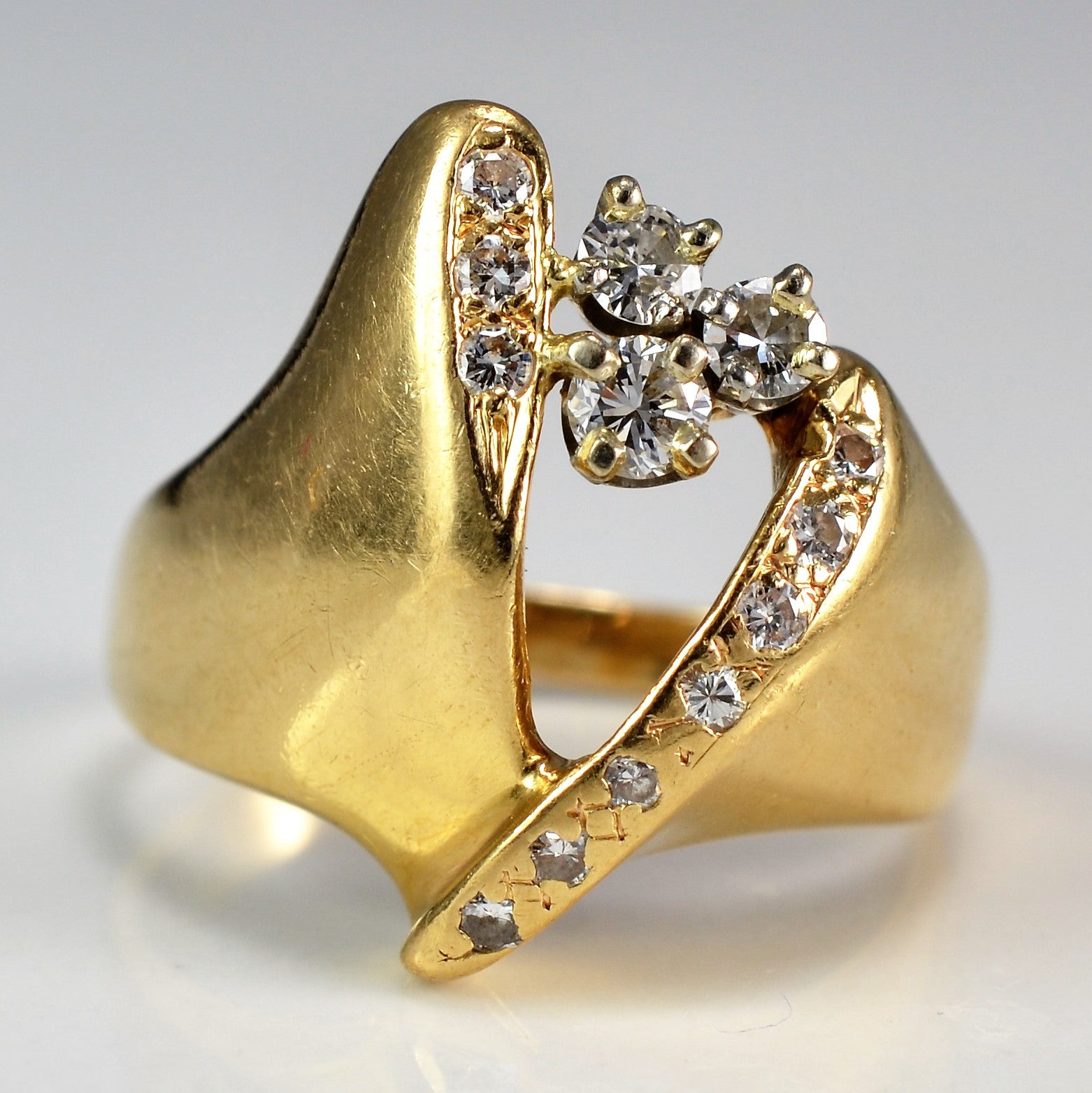 Unique Vintage Diamond Cocktail Ring | 0.25 ctw, SZ 5.5 |