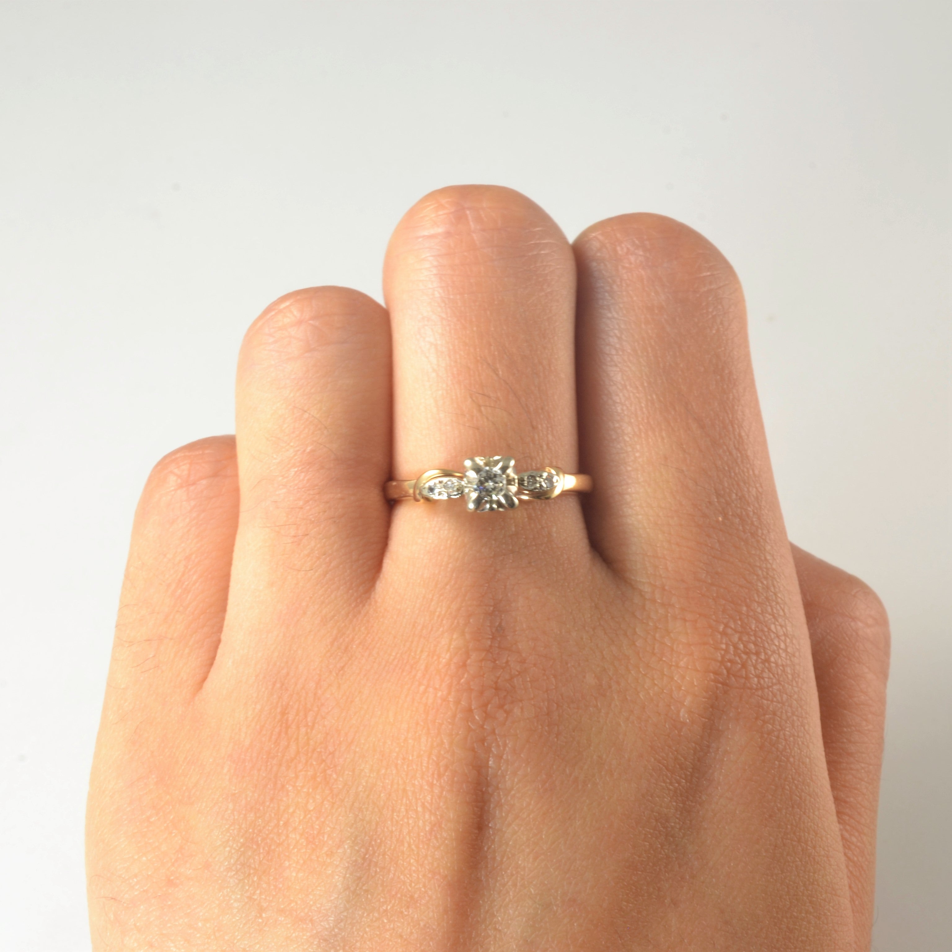 Retro Five Stone Diamond Ring | 0.14ctw | SZ 7 |