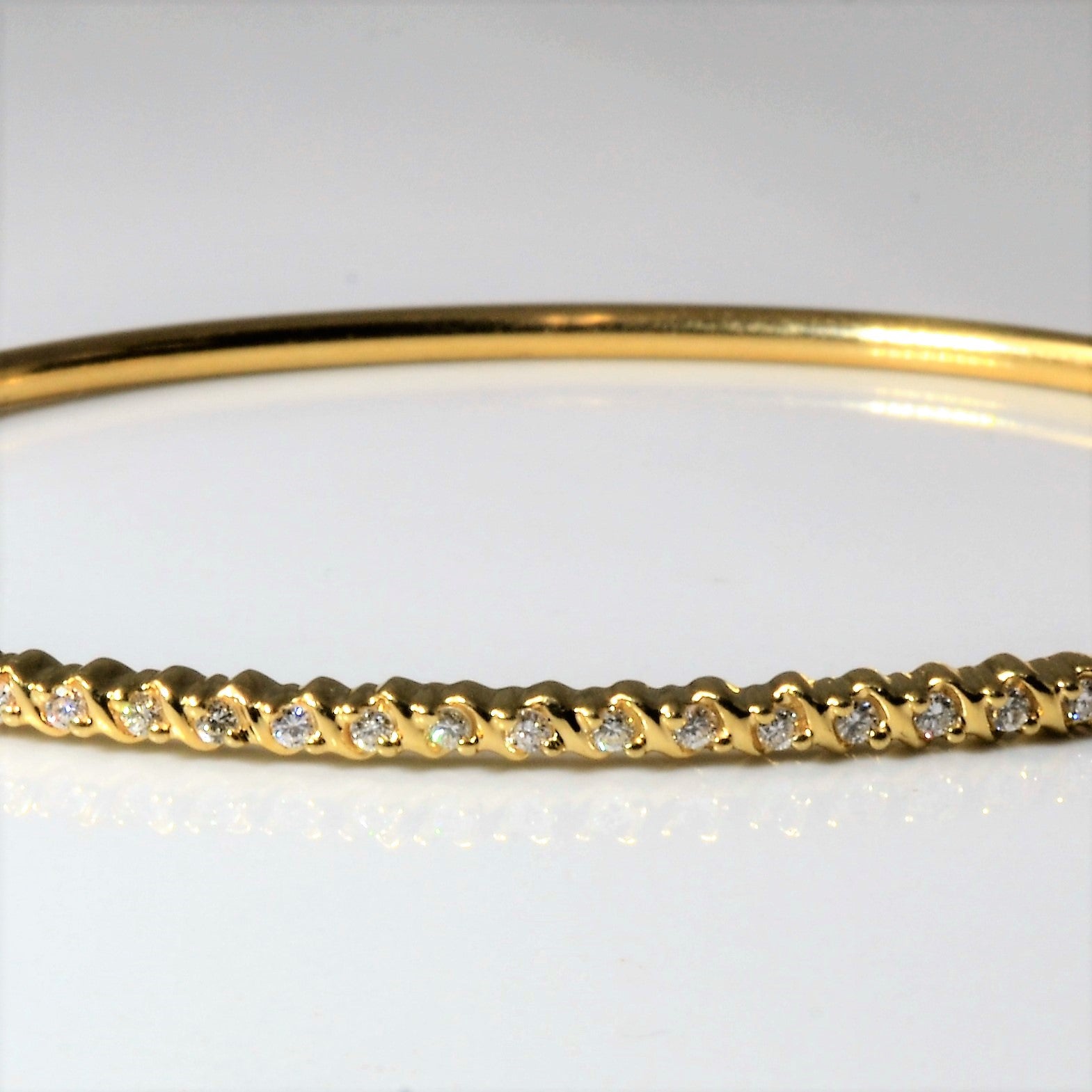 'Birks' Pave Diamond Ladies Gold Bangle | 0.15ctw | 7.5