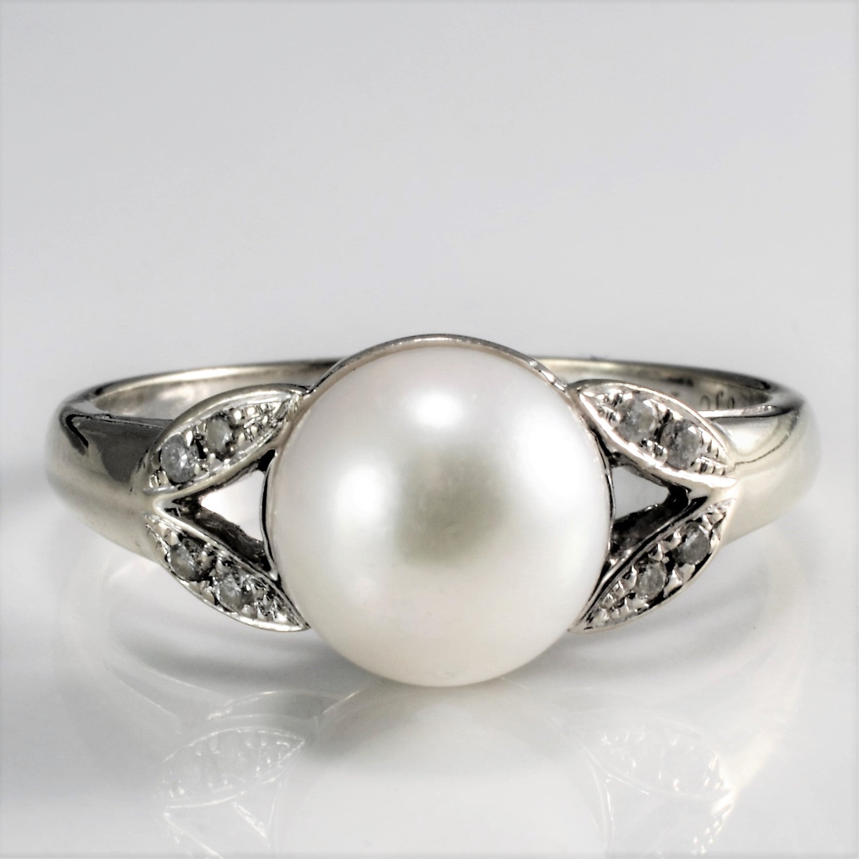 Open Shank Solitaire Pearl & Diamond Ring | 0.04 ctw, SZ 6.5 |