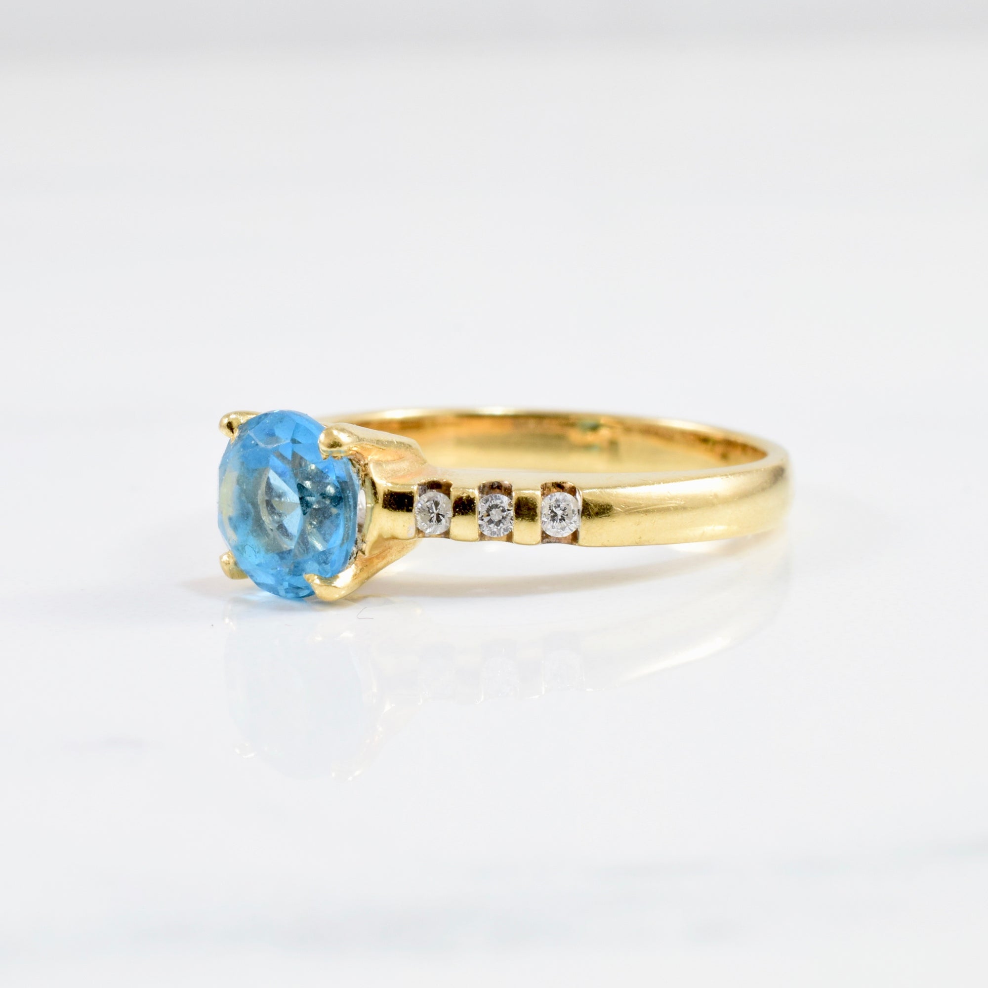 Blue Topaz & Diamond Ring | 0.07 ctw SZ 6.5 |