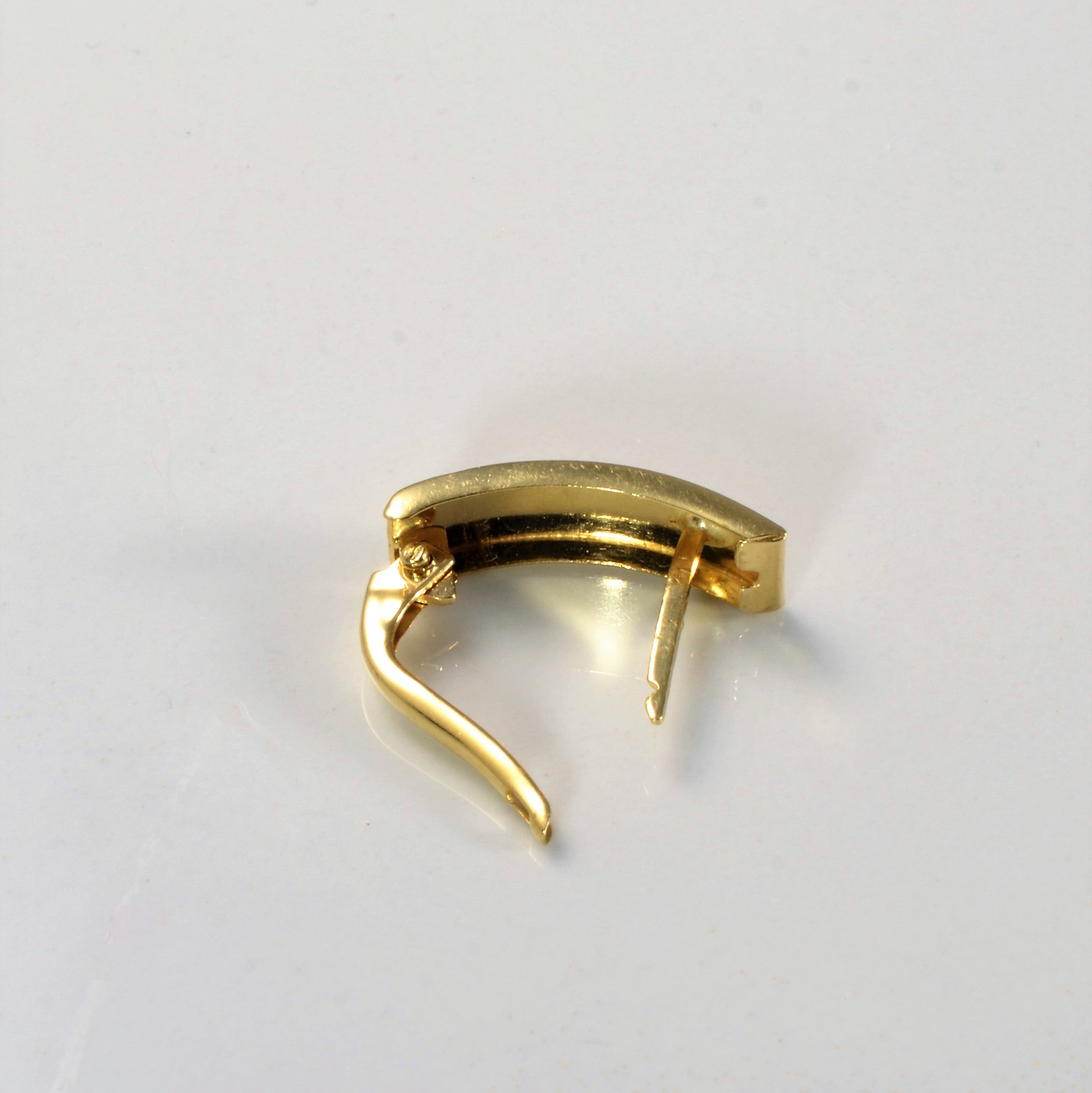 Geometric Gold Huggie Earrings |