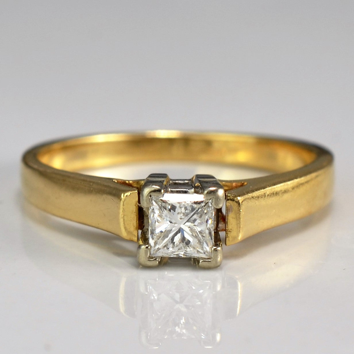 Princess Solitaire Engagement Ring | 0.30ct | SZ 6 |