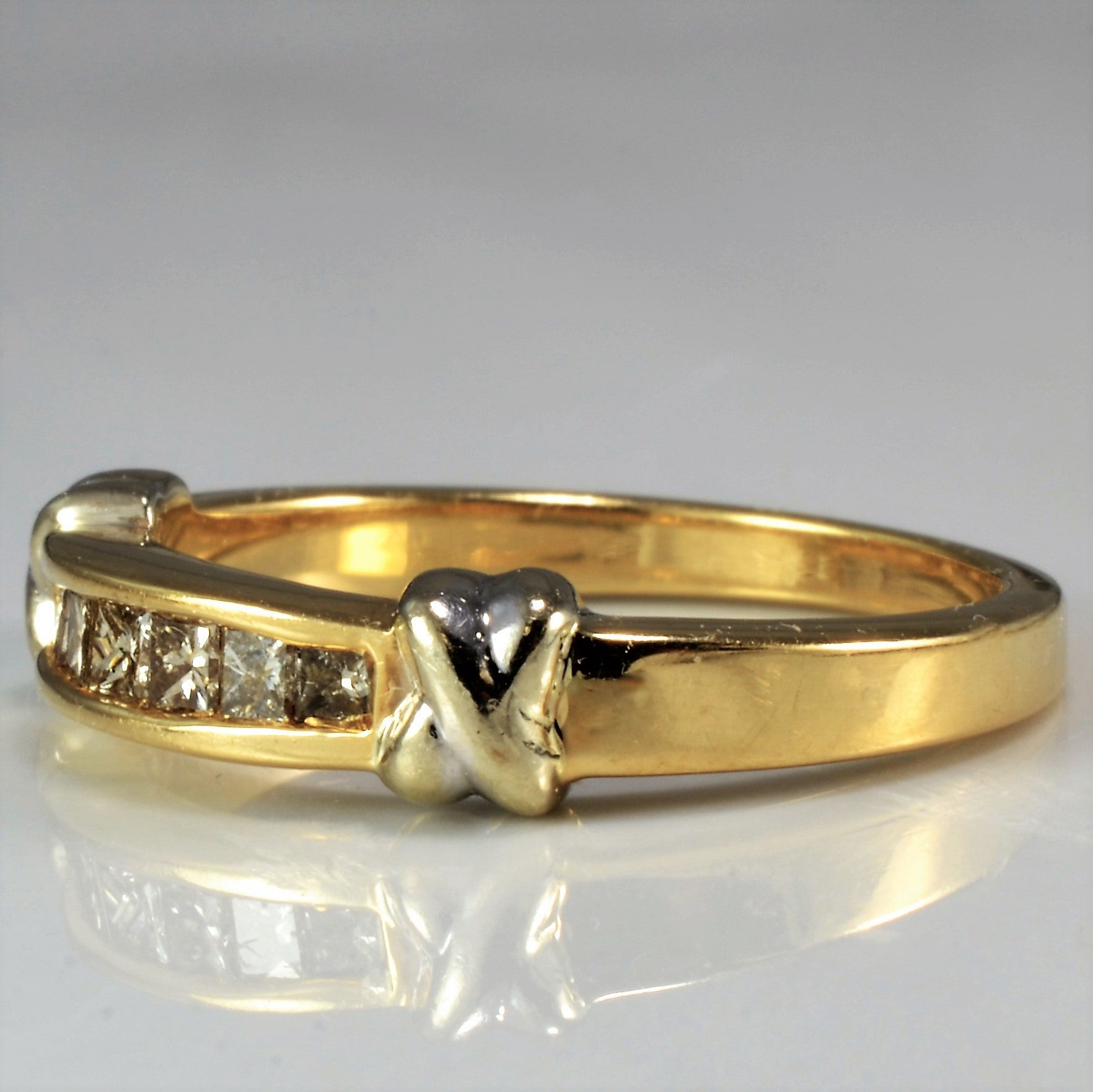 Princess Diamond Wedding Band With Knot Accents | 0.25 ctw, SZ 6.25 |