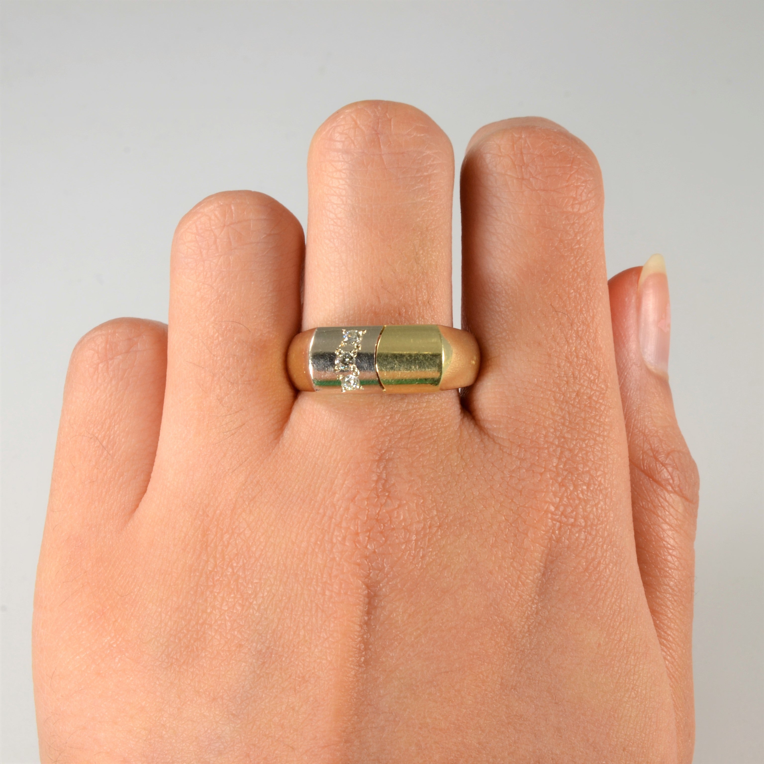 Two Tone Diamond Signet Ring | 0.09ctw | SZ 10 |