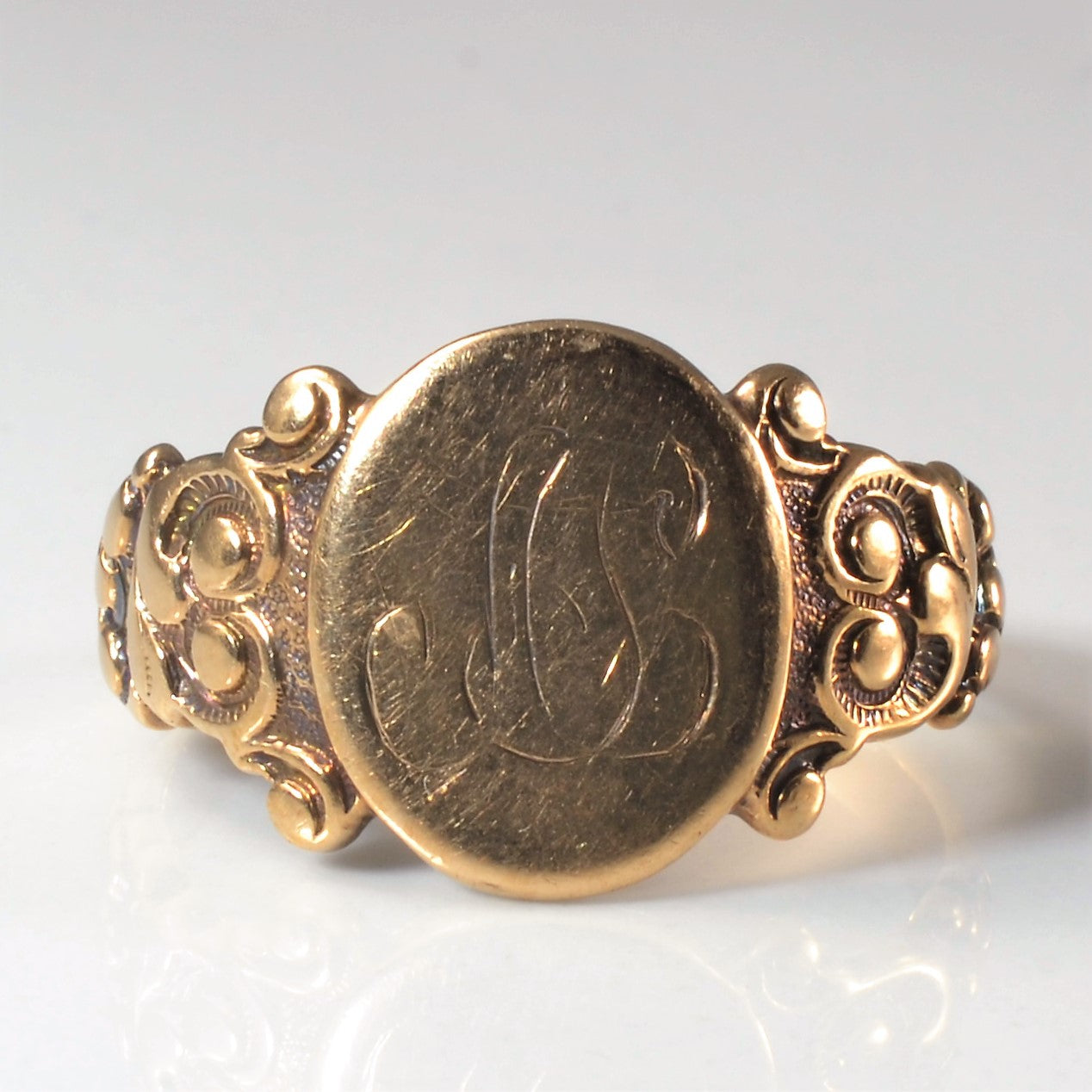 Yellow Gold Filigree Signet Ring | SZ 10.25 |