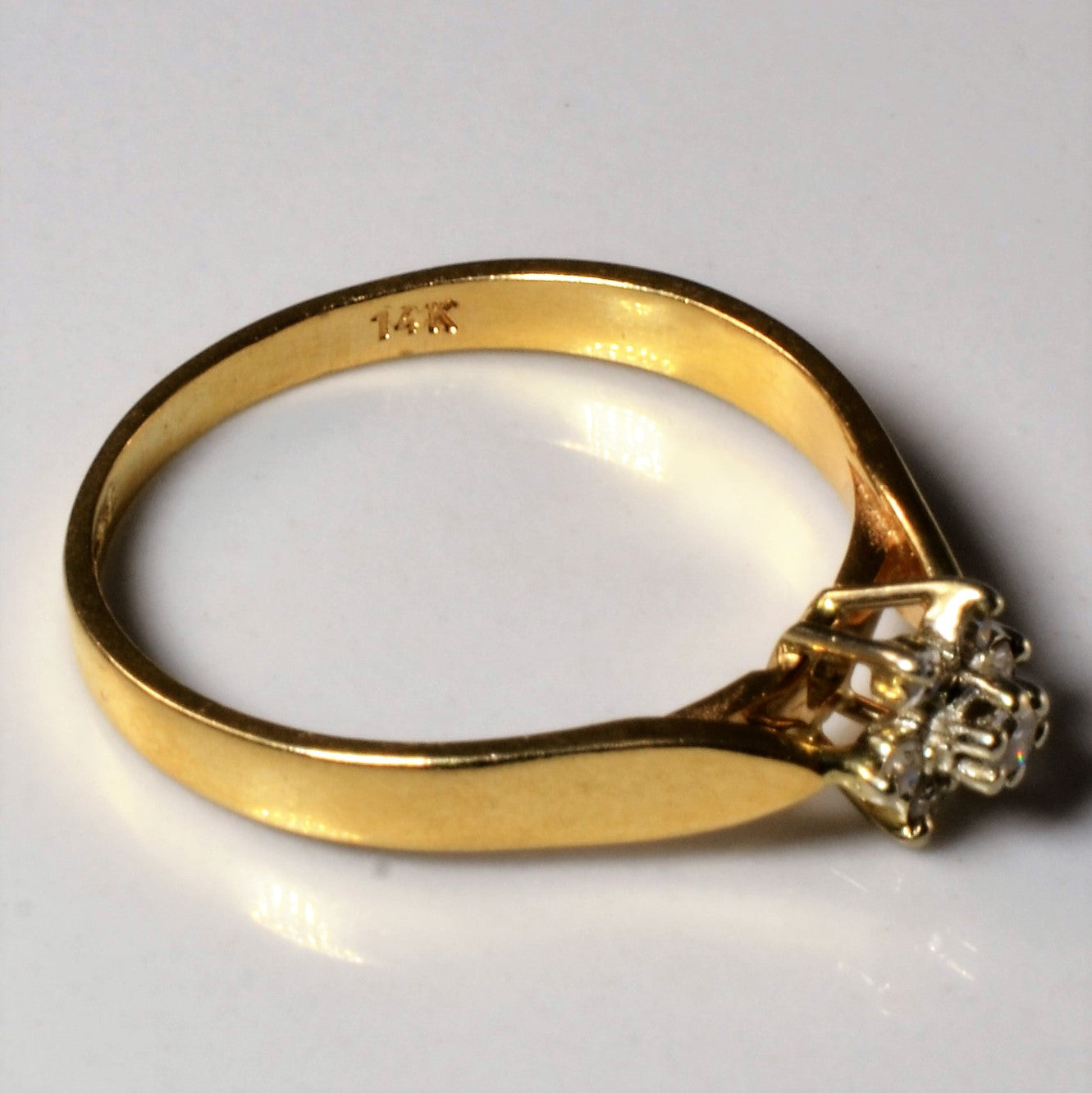 Cluster Set Diamond Flower Ring | 0.07ctw | SZ 6.75 |