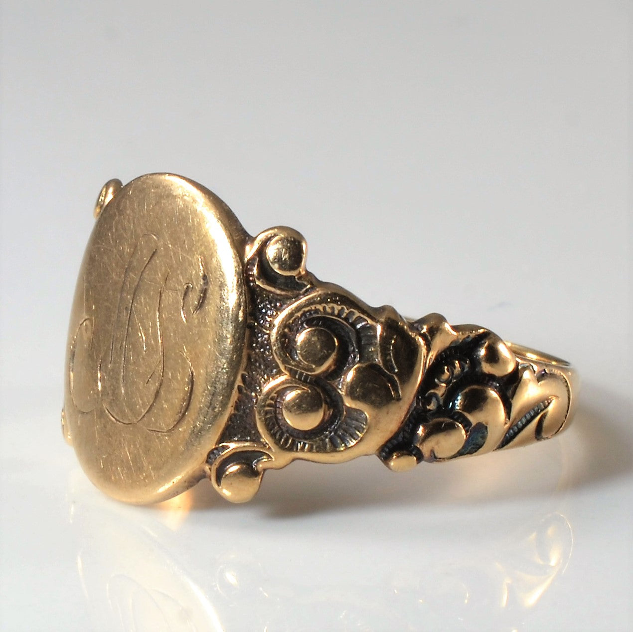 Yellow Gold Filigree Signet Ring | SZ 10.25 |