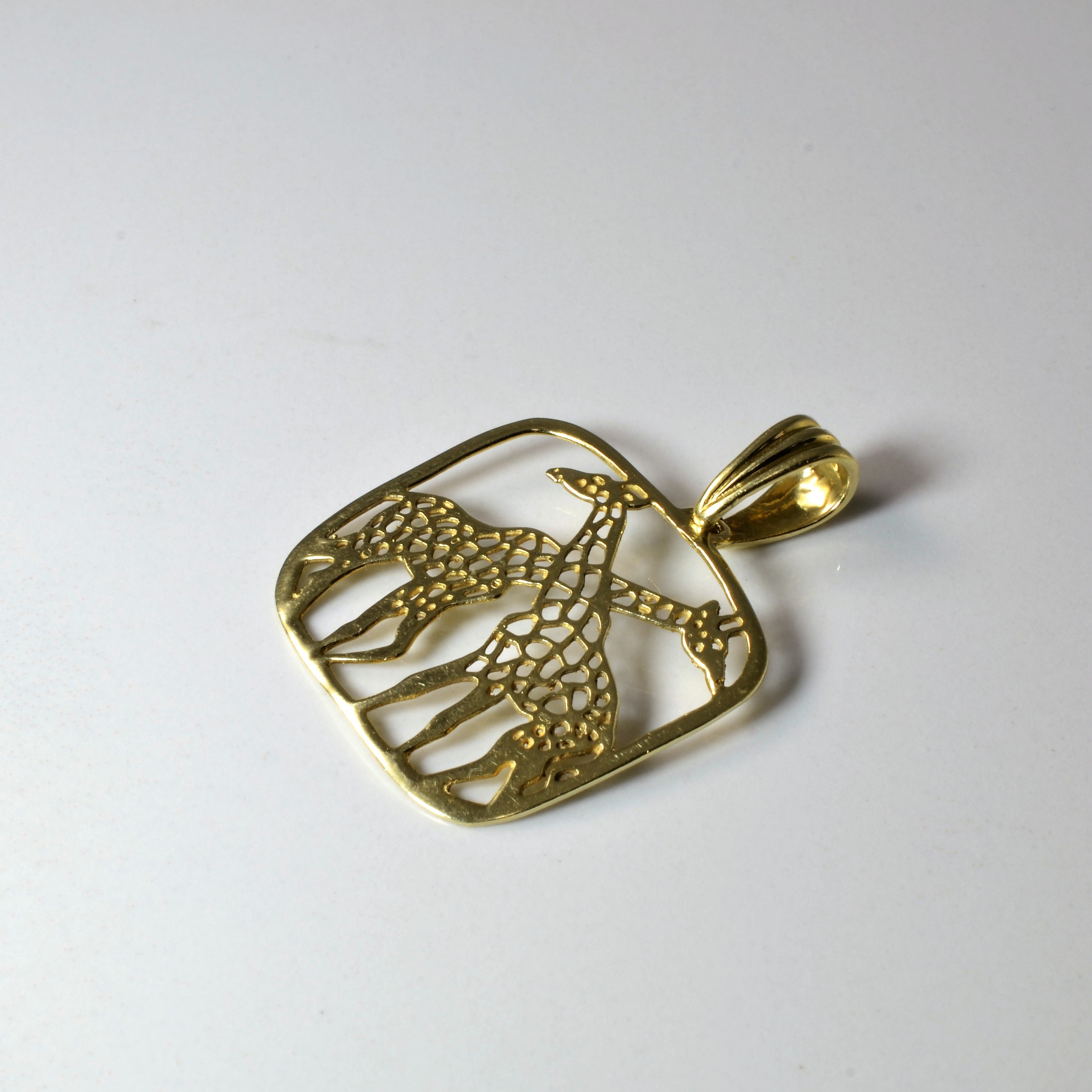 Yellow Gold Giraffe Pendant |