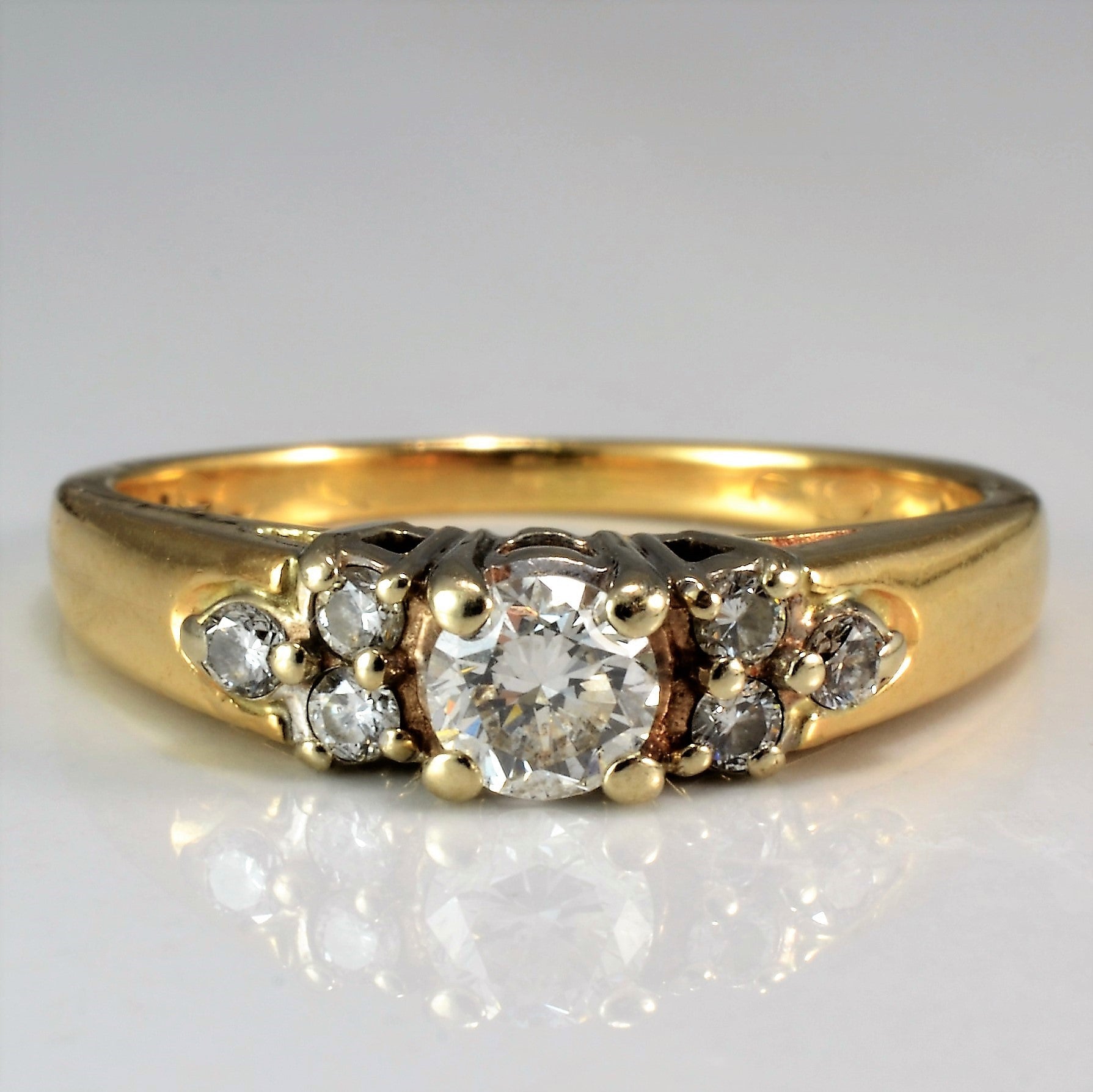 Elegant Vintage Style Diamond Engagement Ring | 0.20 ct, SZ 5.5 |