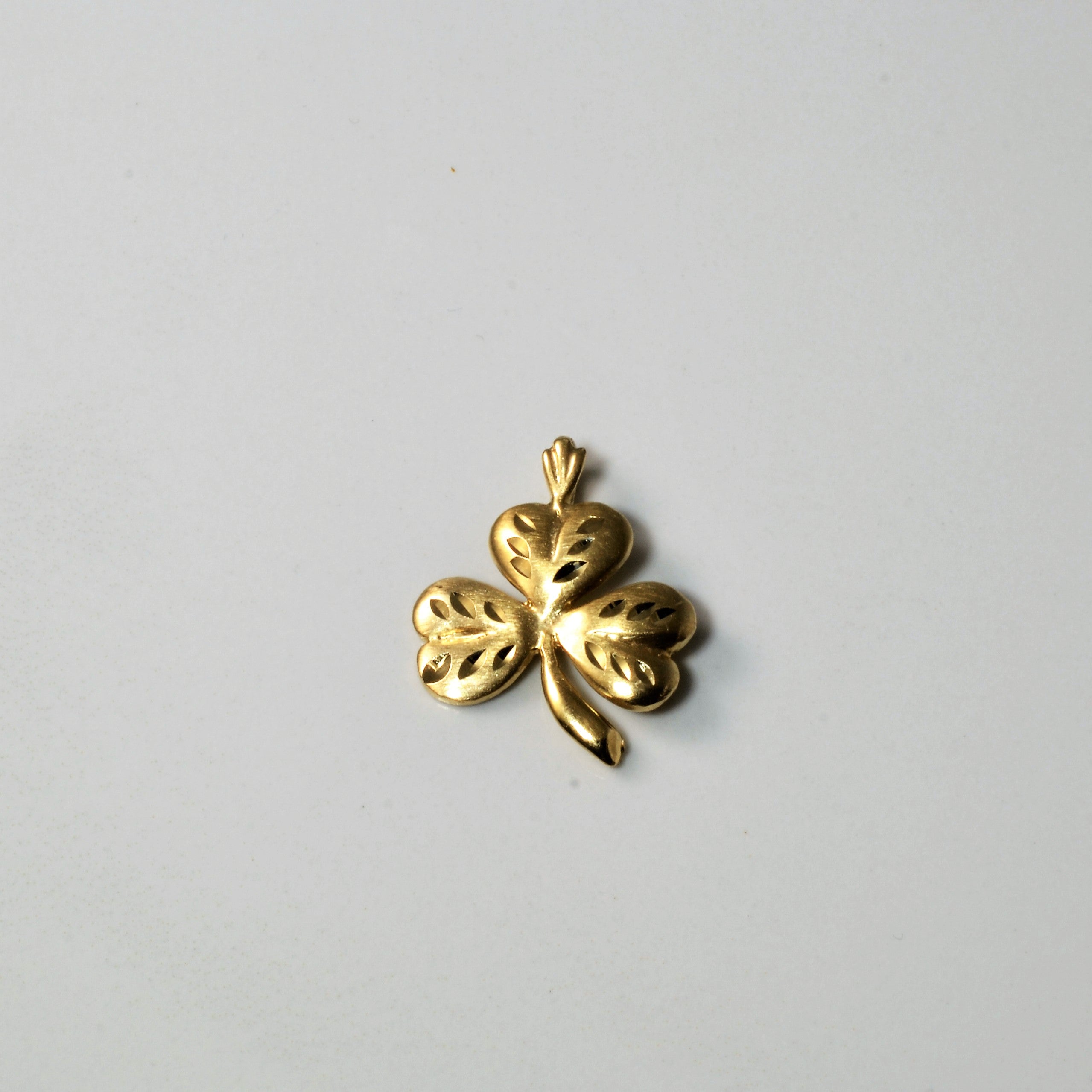 Yellow Gold Clover Pendant |