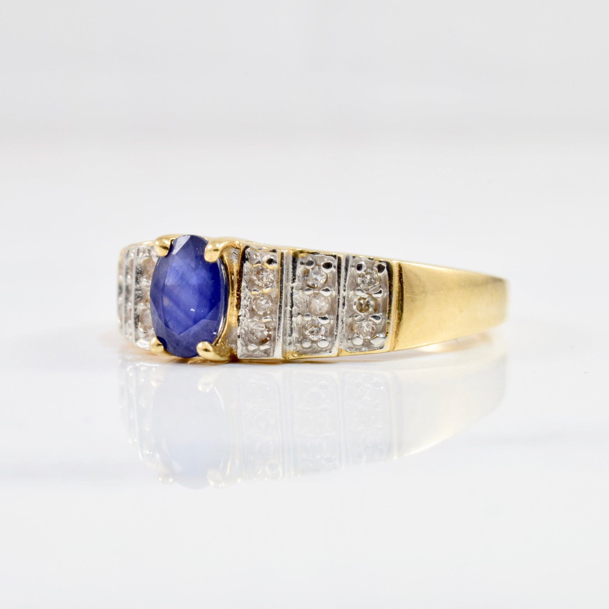 Sapphire & Diamond Accent Ring | 0.06 ctw SZ 7 |