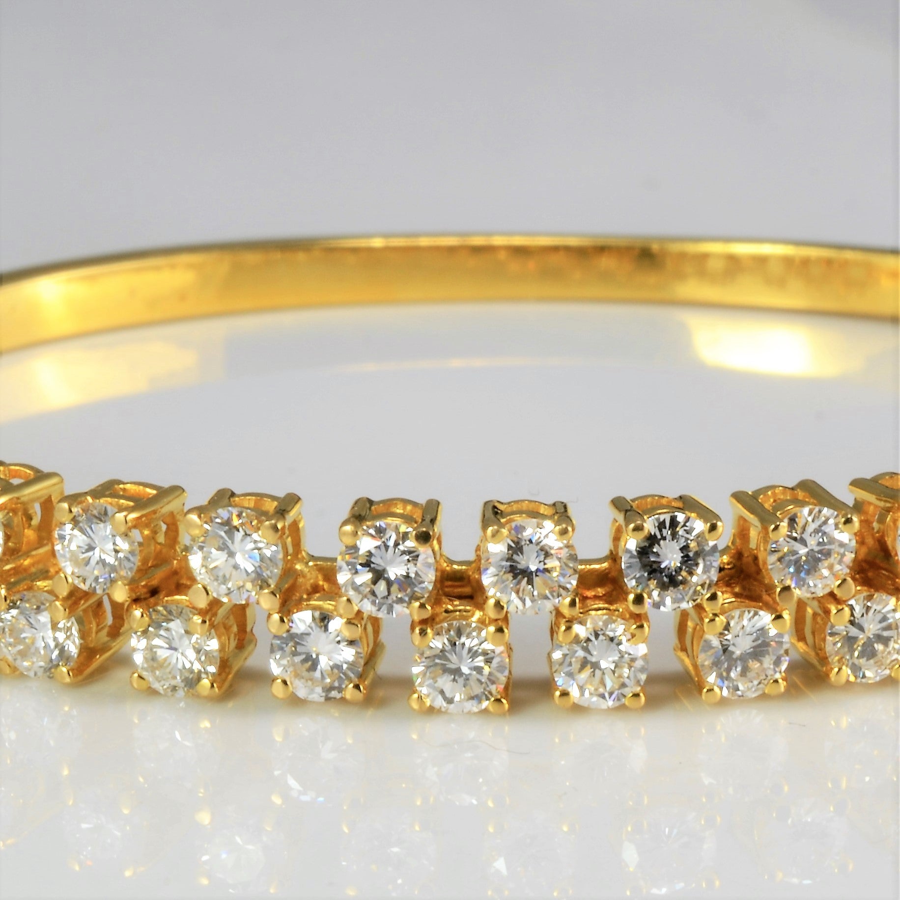 Multi- Prong Diamond Ladies Bangle | 2.50 ctw, 7''|