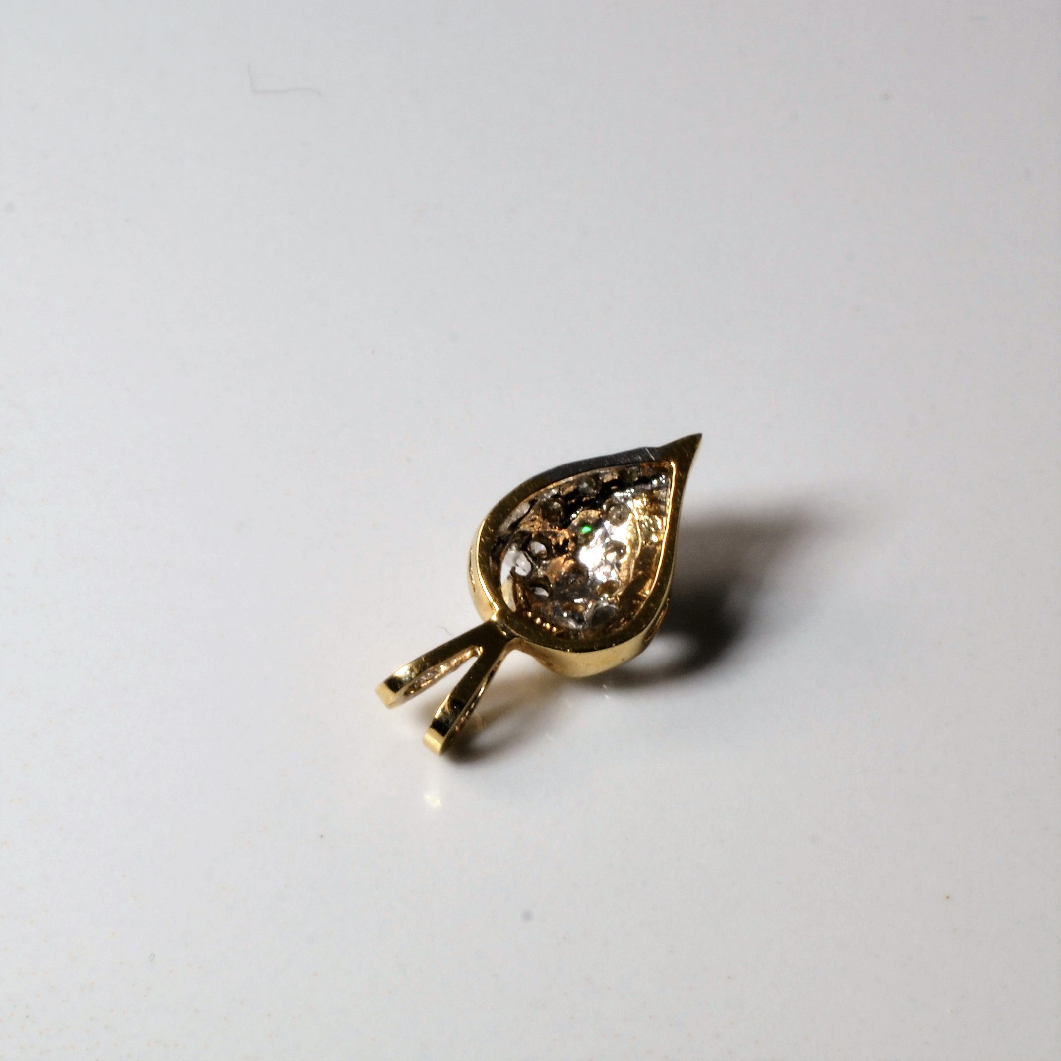 Cluster Diamond Pendant | 0.17ctw |