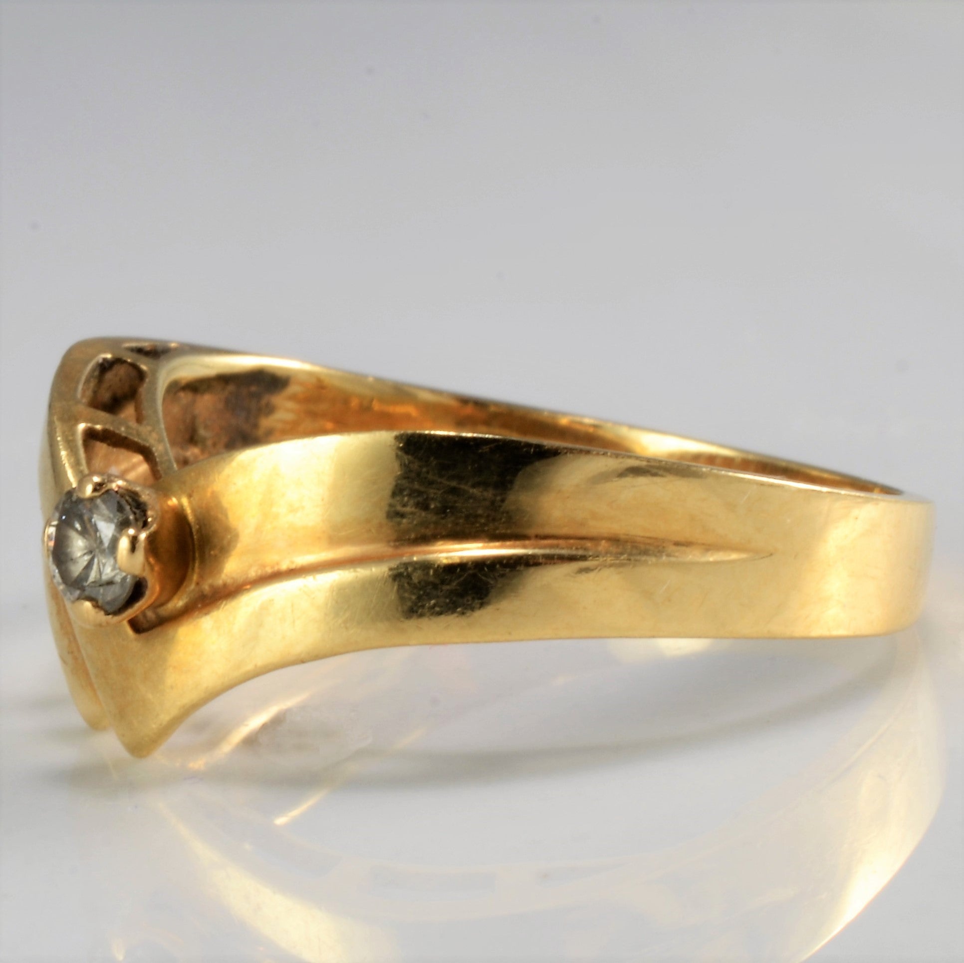 Chevron Solitaire Diamond Ring | 0.07 ct, SZ 5.75 |