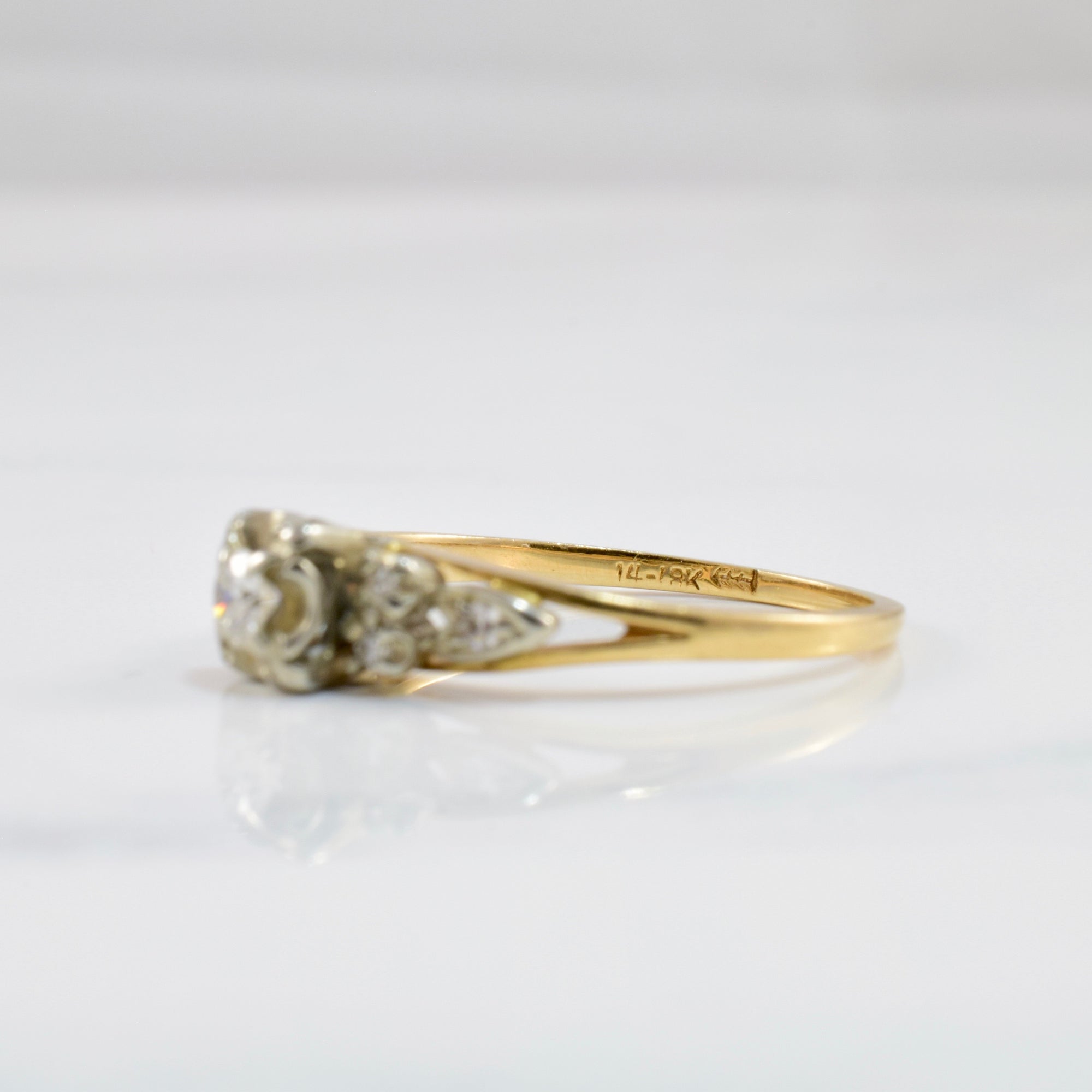 Vintage Engagement Ring | 0.16 ctw SZ 6 |