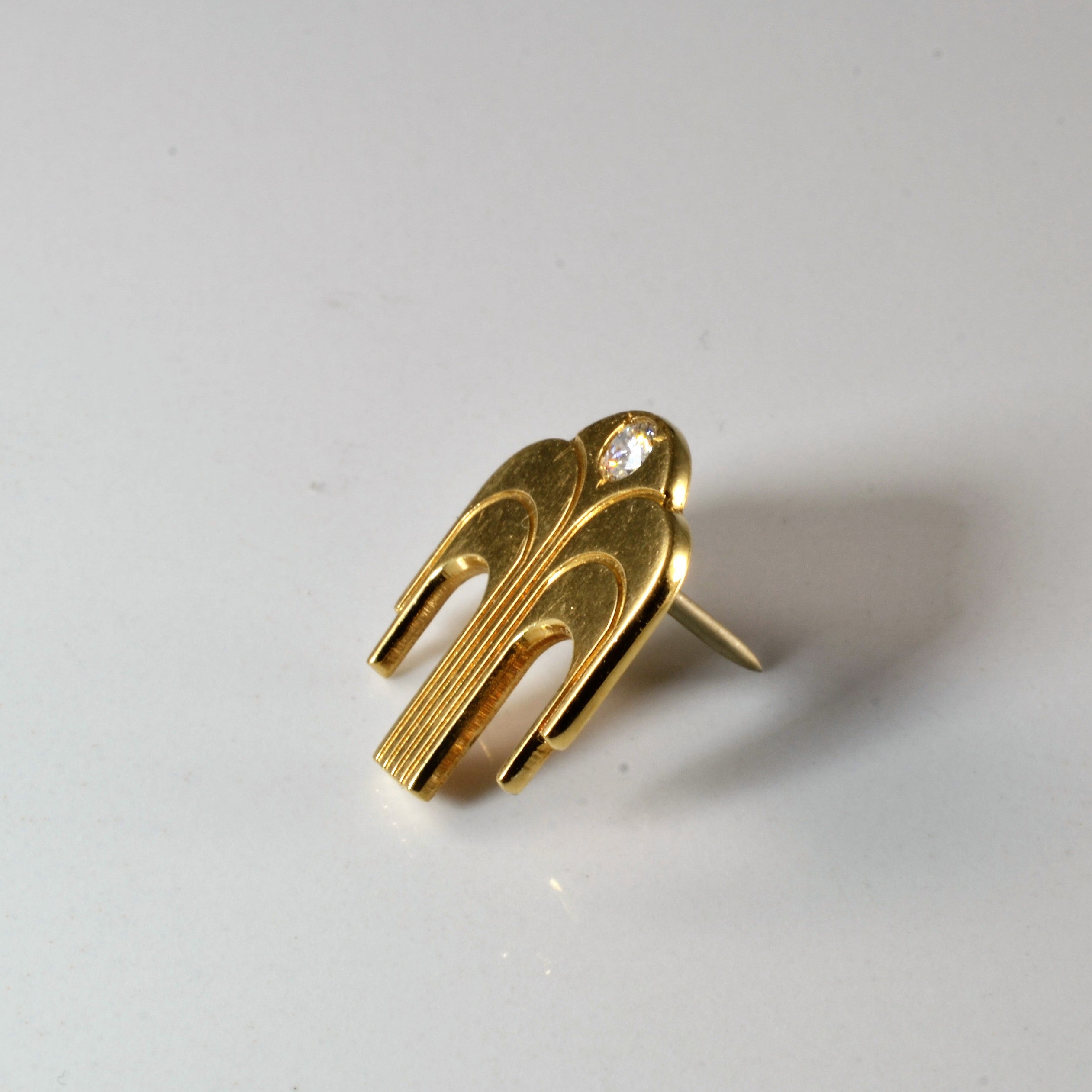 Vintage Flush Set Solitaire Diamond Gold Pin | 0.12ct |