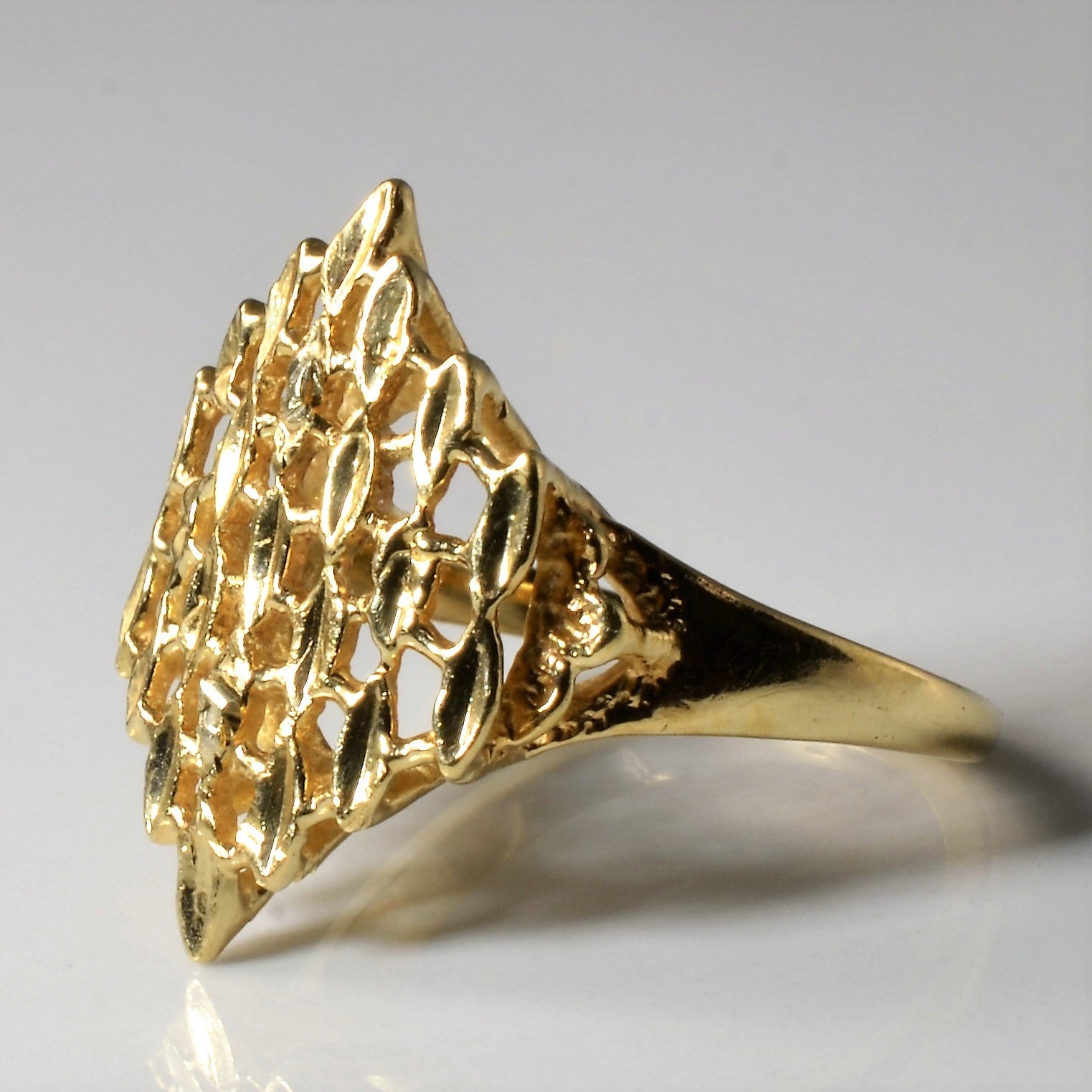 Honeycomb Gold Chevron Ring | SZ 6.25 |