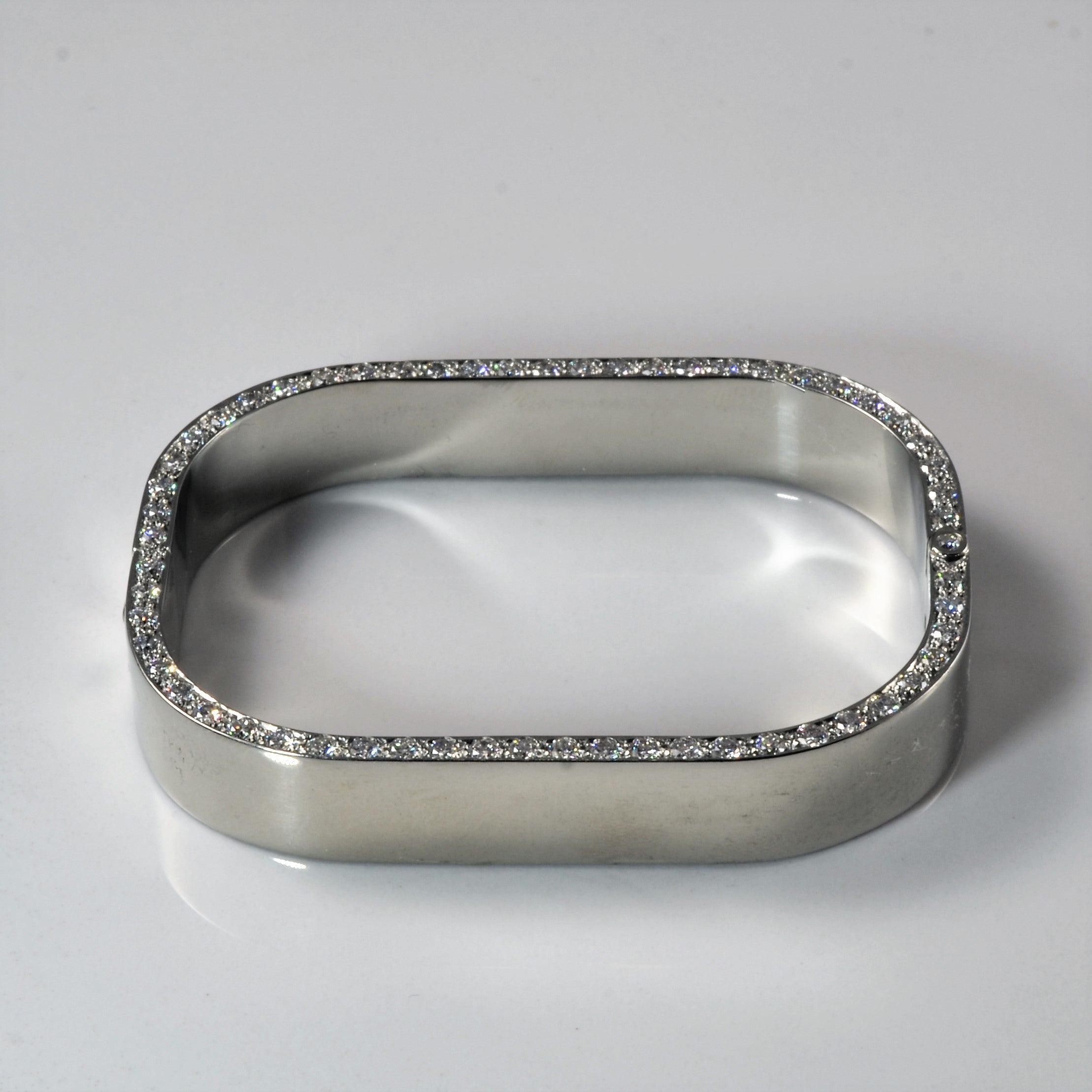 Diamond Frosted Edge Bangle | 5.84ctw | 6.25" |